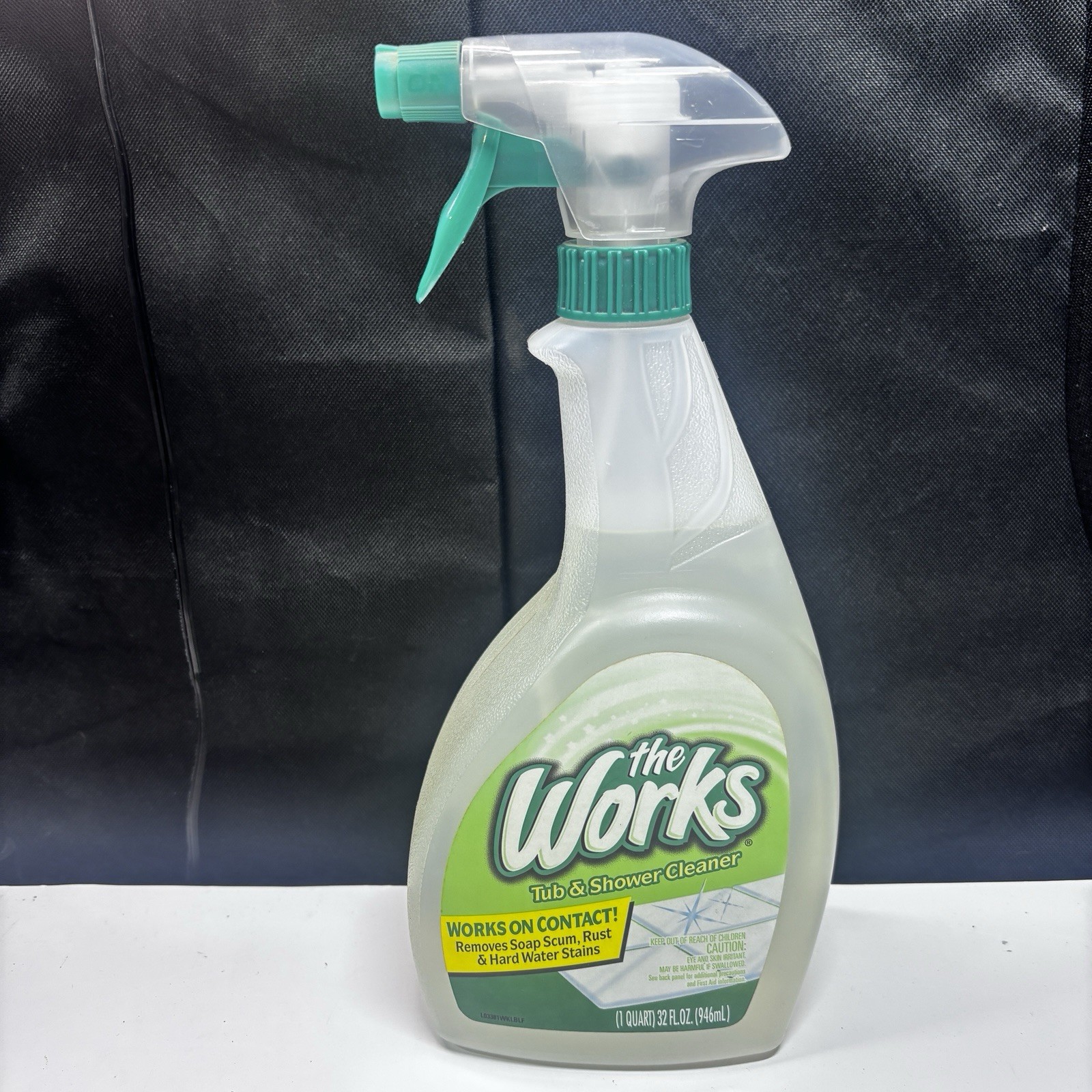 The Works Tub & Shower Cleaner Spray 32 oz 1 Bottle Discontinued NOS