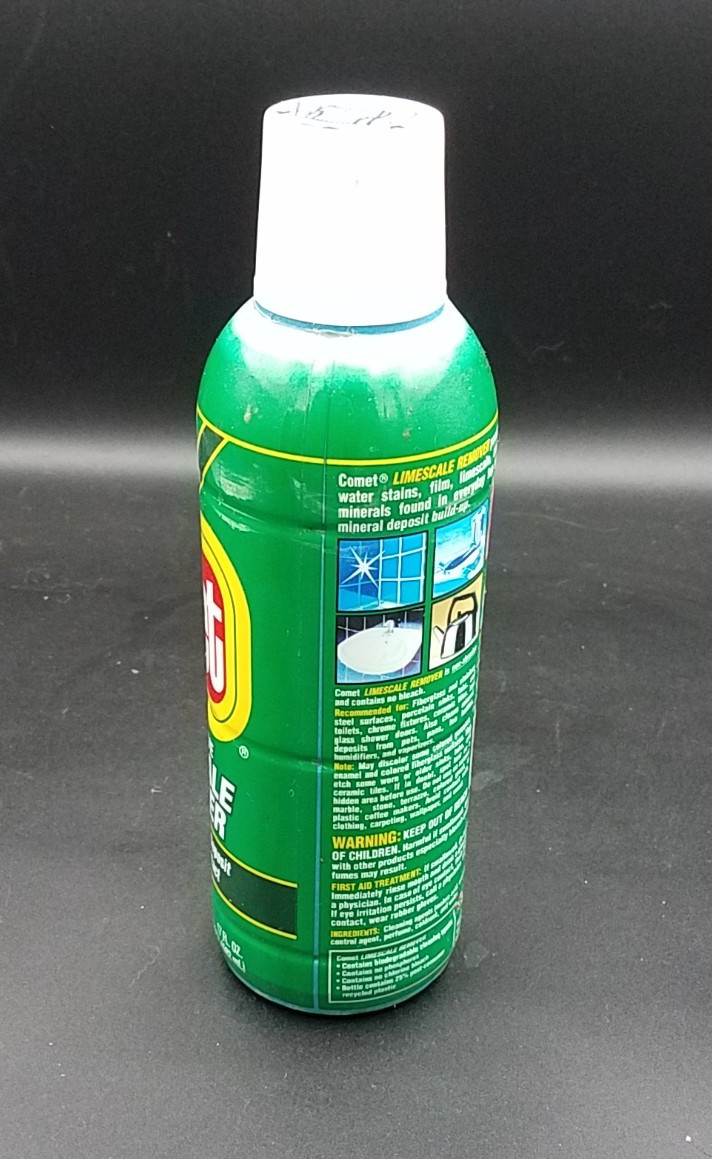 VINTAGE COMET LIMESCALE REMOVER WITH SPOUT, 3/4 FULL, Discontinued Italy 1993