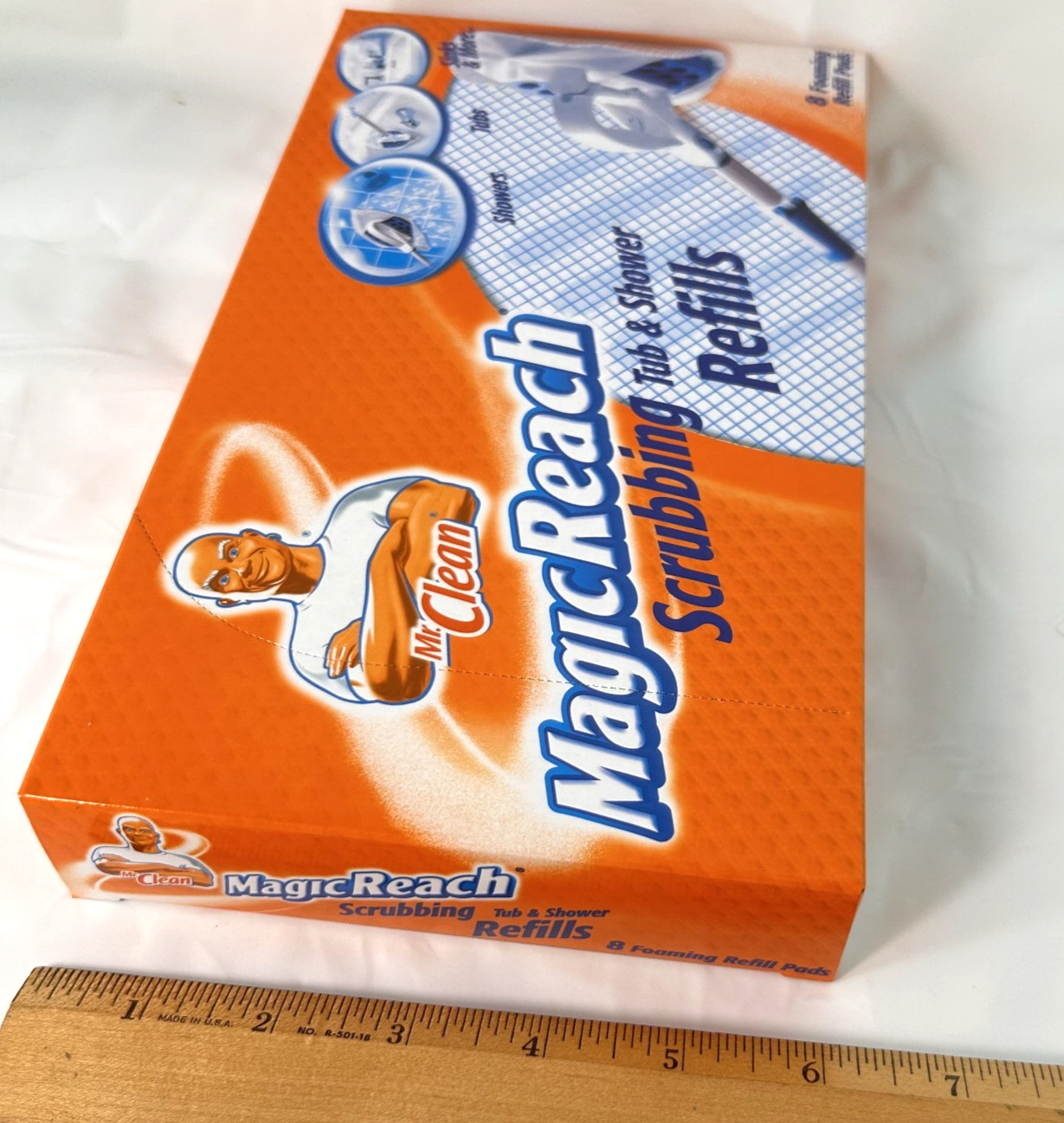 Mr. Clean Magic Reach Scrubbing Tub & Shower Refill 8 Foaming Pads 443863
