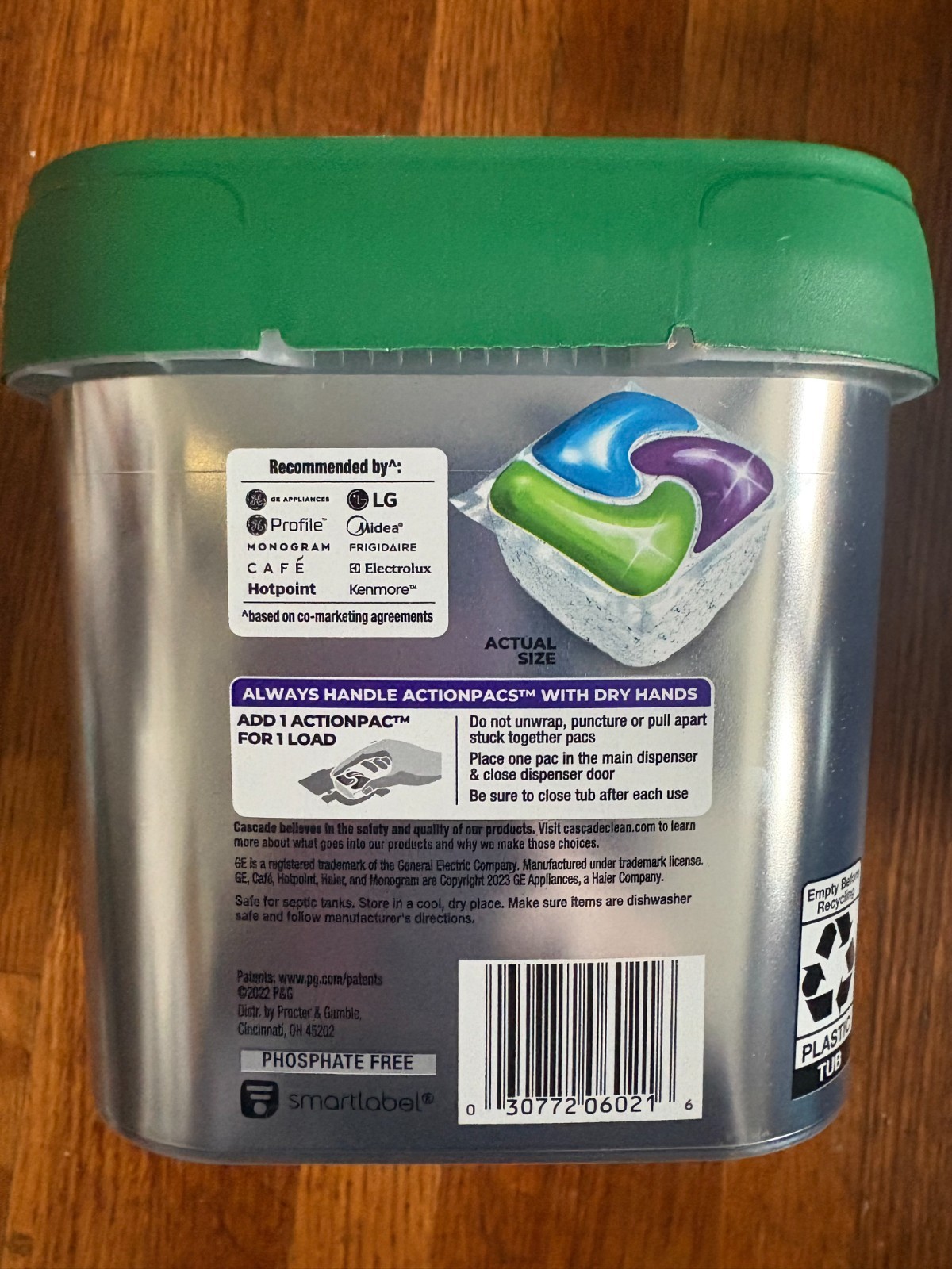 Cascade Platinum Pods, Action Pacs Dishwasher Detergent, Lemon, 45 Ct
