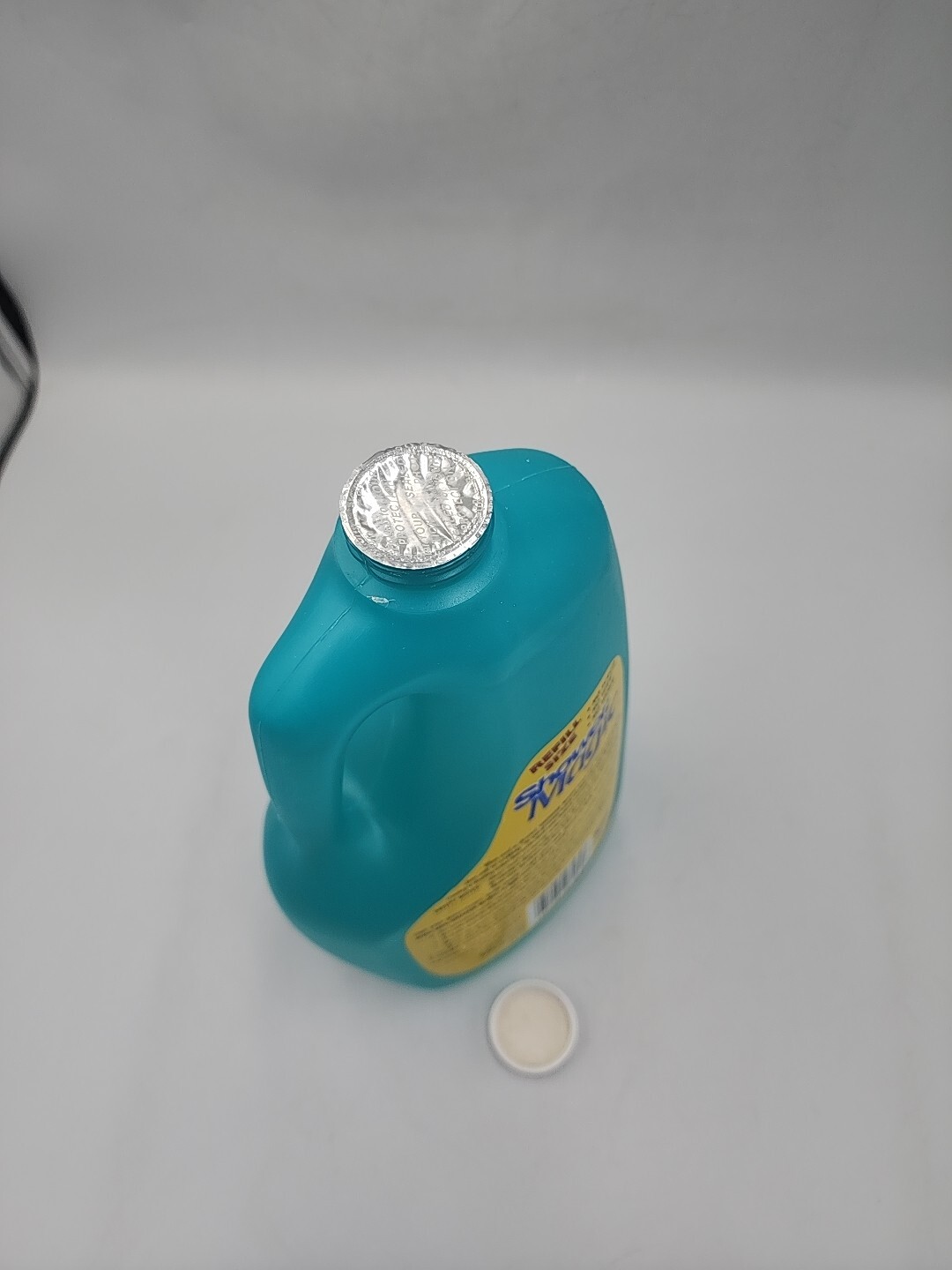 Scot’s Tuff Shower Magic 64 Oz Refill 2 Qts. Rare?? New From 2000 Old Stock