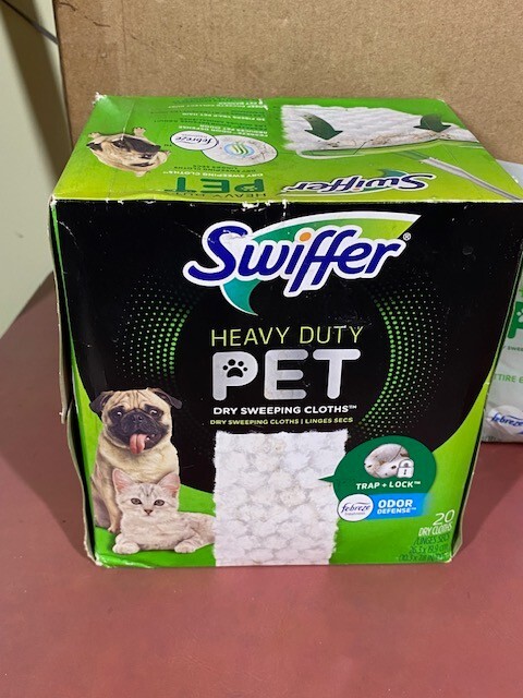 Swiffer Sweeper Heavy Duty Pet Dry Refills, Febreze Odor Defense, 24 Ct Dry Pads