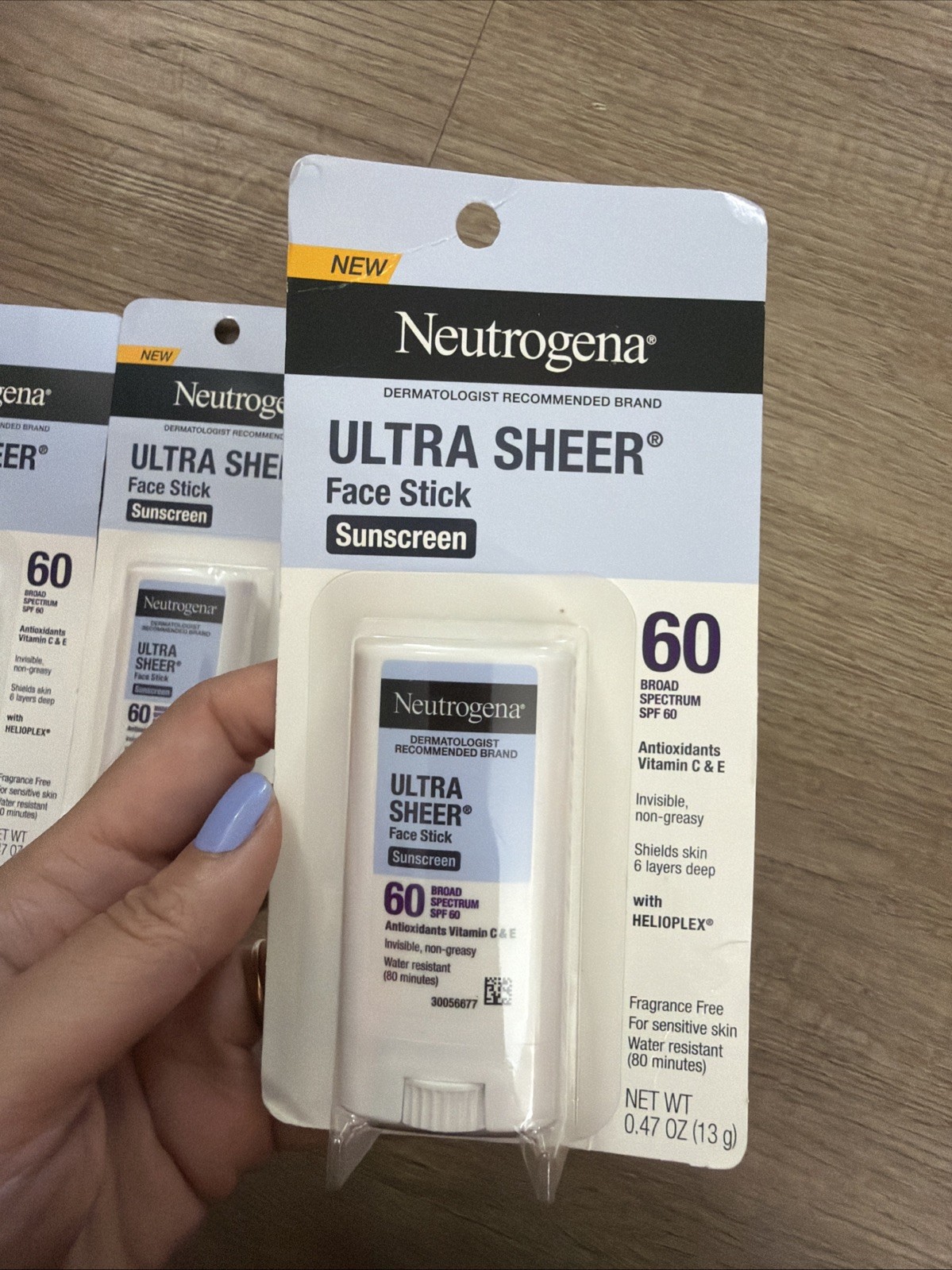 New Neutrogena SPF 60 Ultra Sheer Face Sunscreen Stick Invisible Non-Greasy 4 Pk