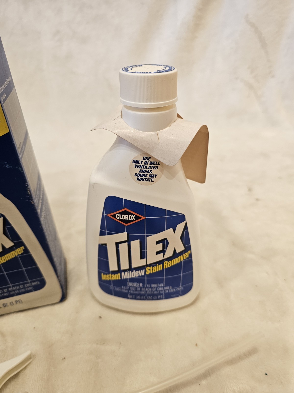 Vintage 1980 Clorox Tilex Instant Mildew Remover 16oz Bottle Box Prop Display