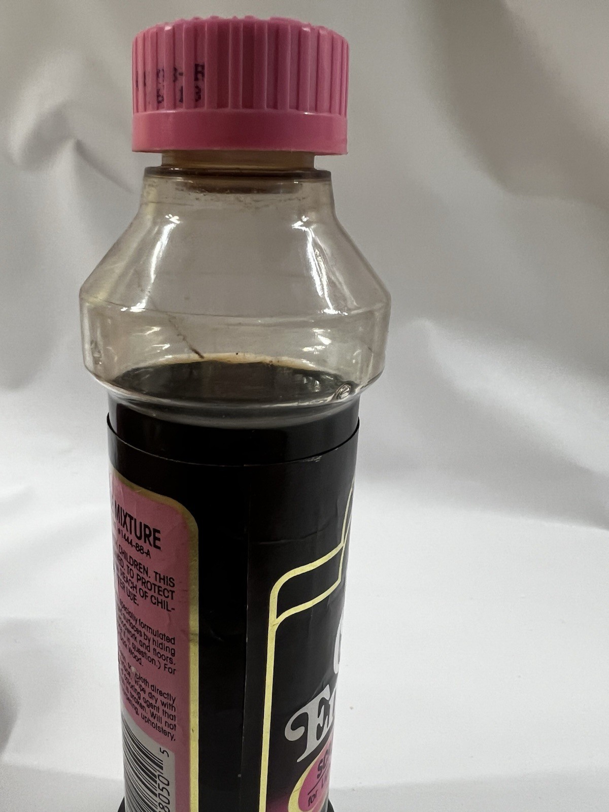 Vintage Old English Scratch Cover Light & Medium Wood 8 Fl Oz Bottle 80% Full