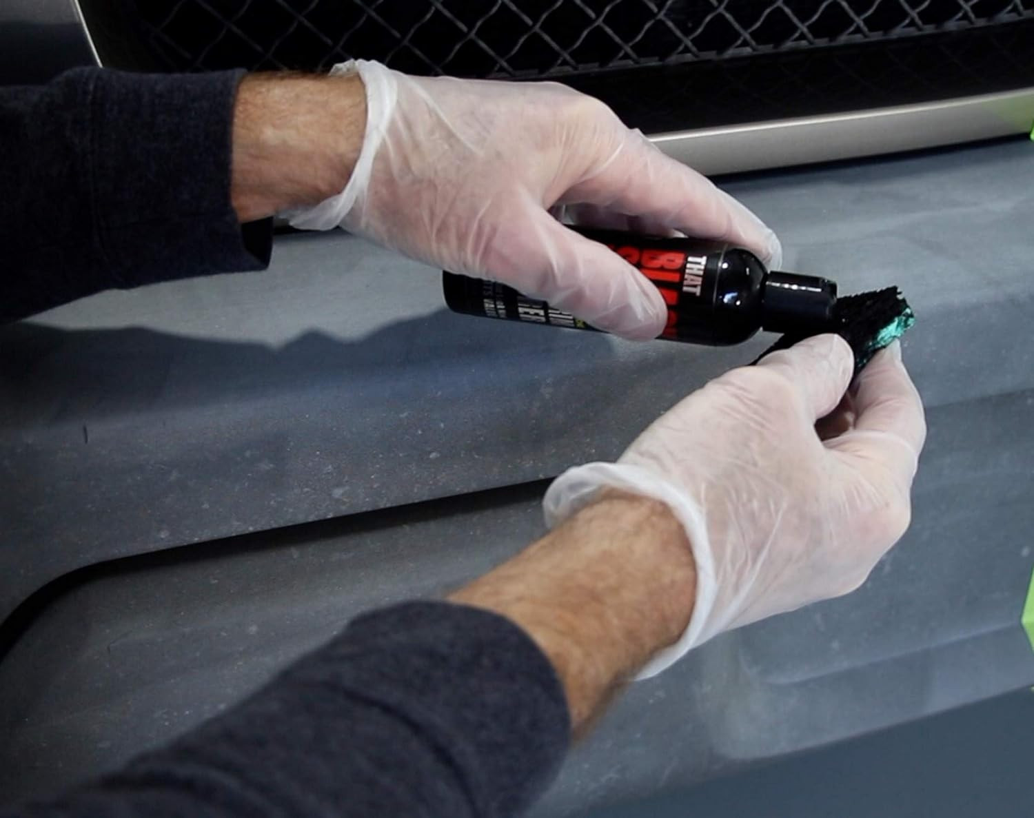 Black Plastic Restorer – Instantly Restore Your Faded or Damaged Black Plastic T