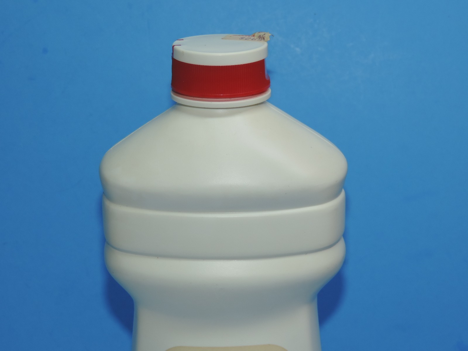 VTG. MR CLEAN BATHROOM CLEANER 28oz. BOTTLE 1992 SOAP SCUM RETRO MOVIE PROP