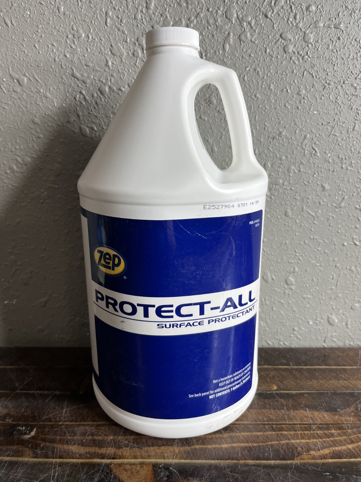 4-Pack Zep Protect-All Surface Protectant 1 Gallon High-Gloss UV Shield