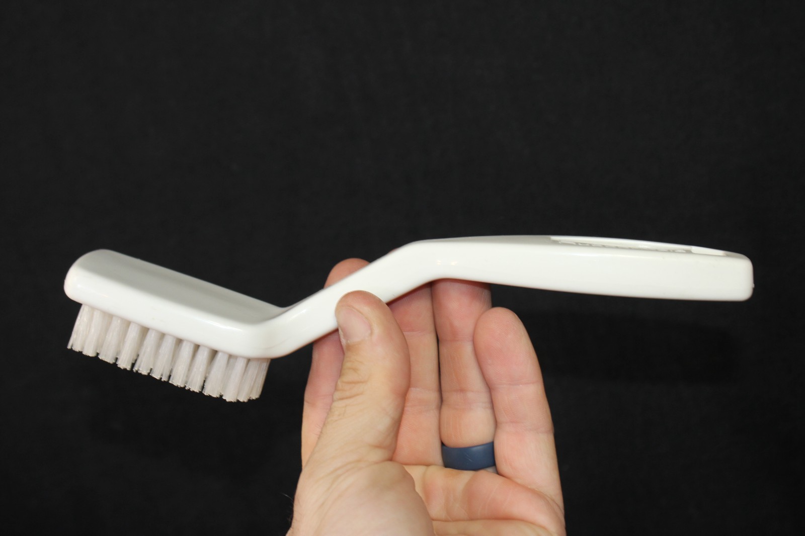 Rubbermaid Kitchen Veggie Vegetable Scrub Brush 1A09