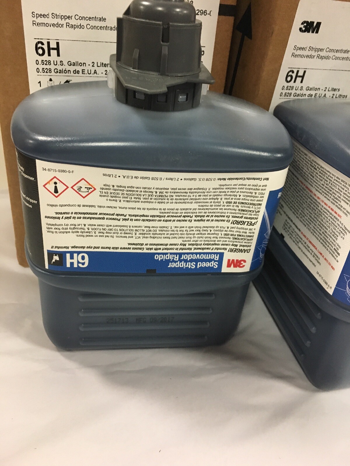 3M 6H Floor Speed Stripper Concentrate Size 2L,Blue Lot Of 2 Bottles Gray Cap