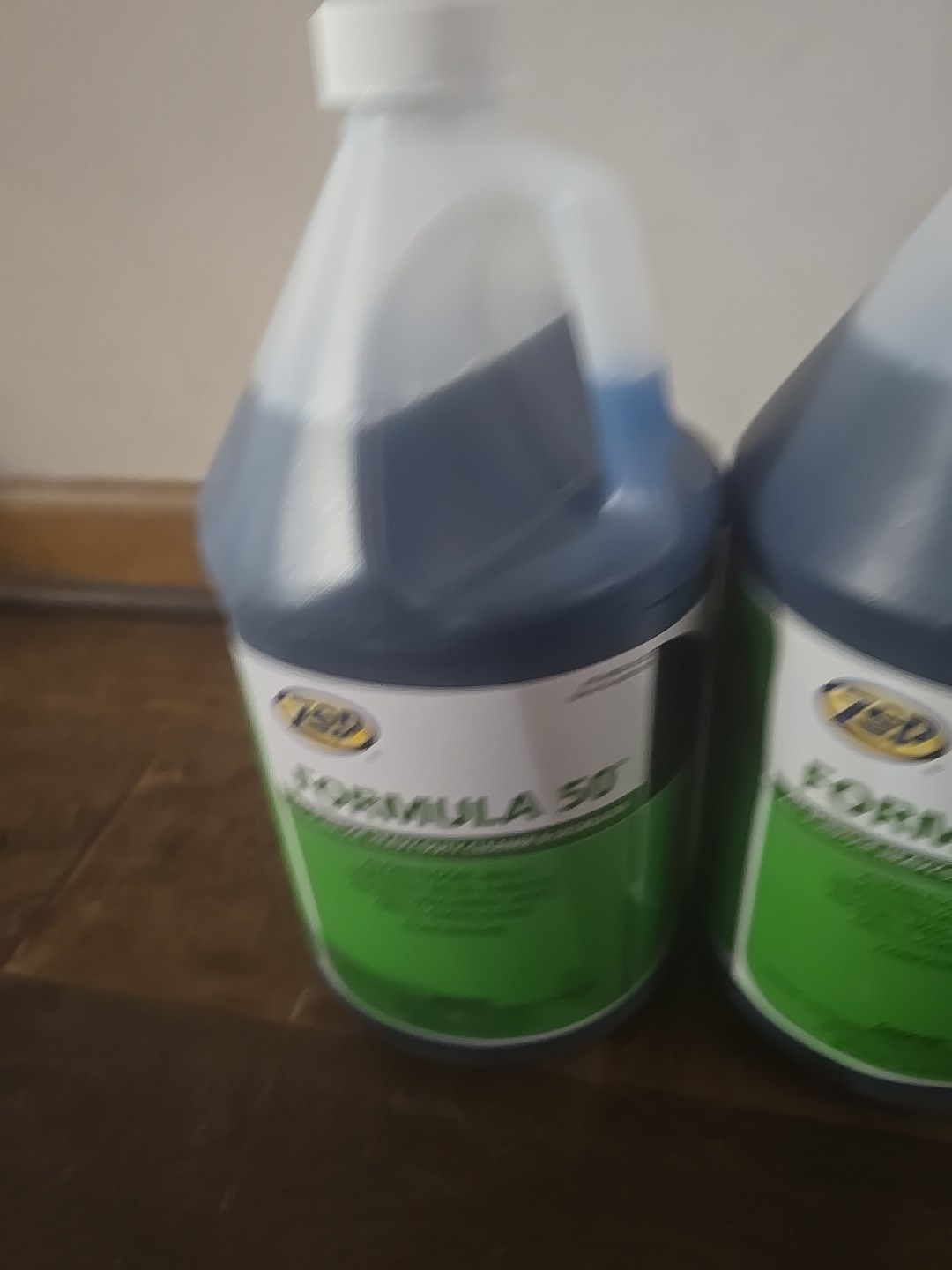 Zep Formula 50 Heavy-Duty Alkaline Cleaner – 1 Gallon (Case of 4) 85924