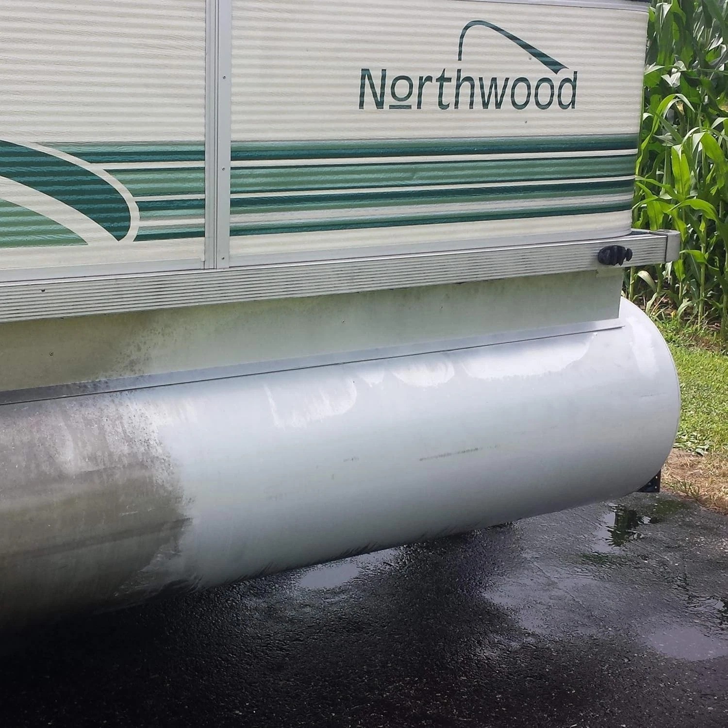 Revitalize Your Pontoon & Canoe with 64 oz Lemon Scent Aluminum Cleaner