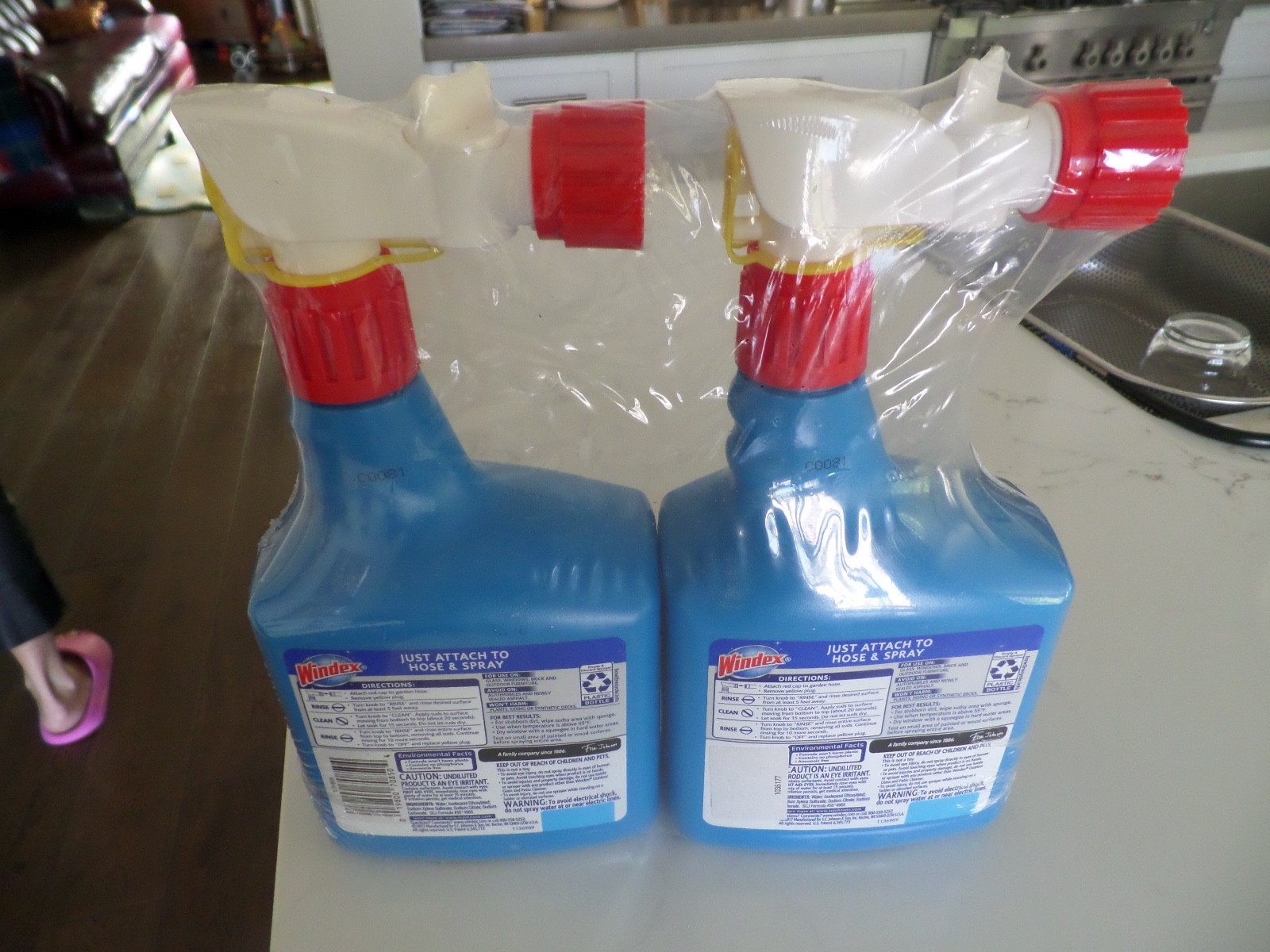 SEALED! Windex Outdoor Glass Cleaner 2 PACK Concentrated 32 Oz Hose Attachments