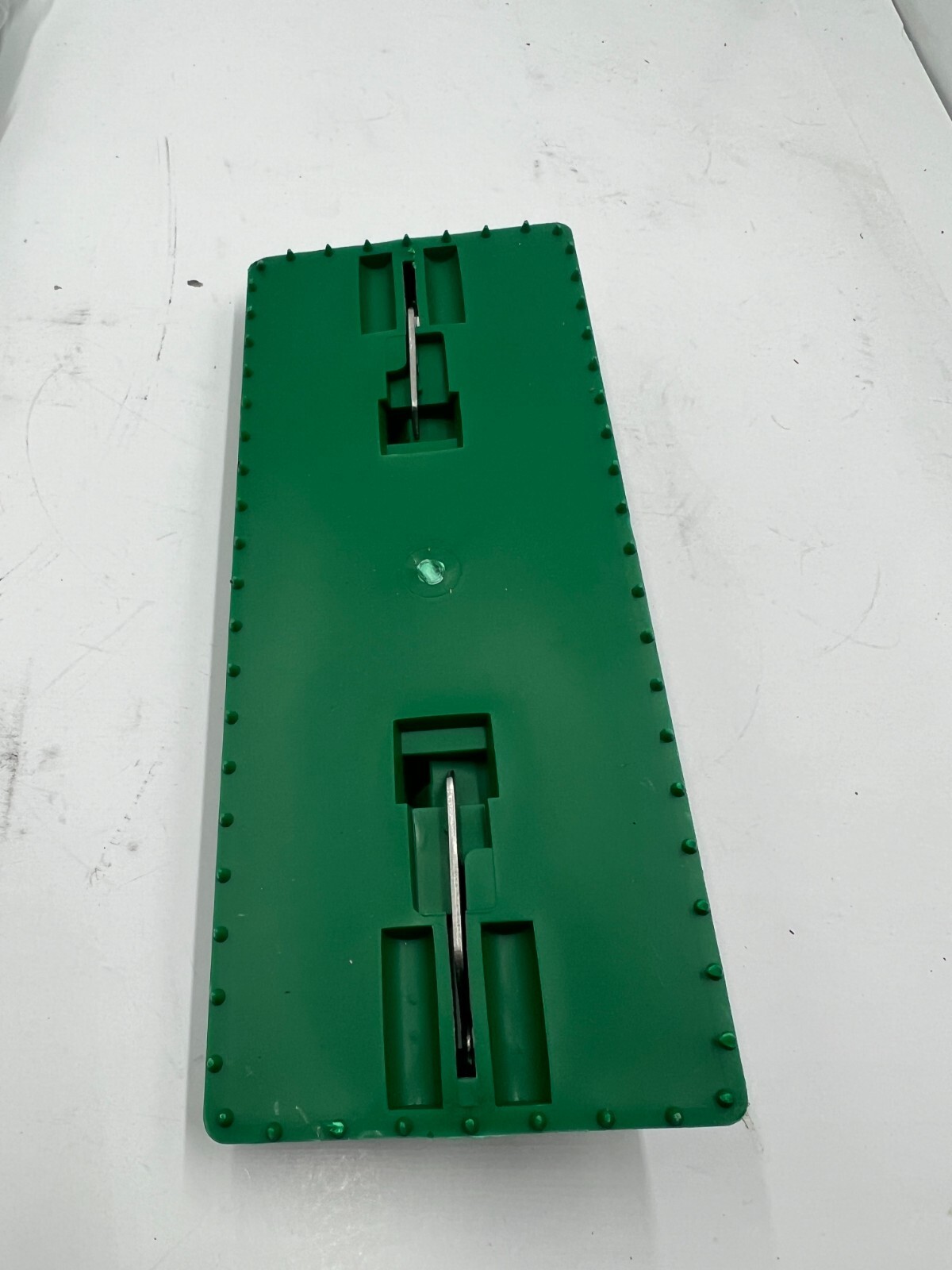 (QTY 3) Vikan 55002 9″ Hygiene Pod Holder Green 100 x 235 mm, Polypropylene