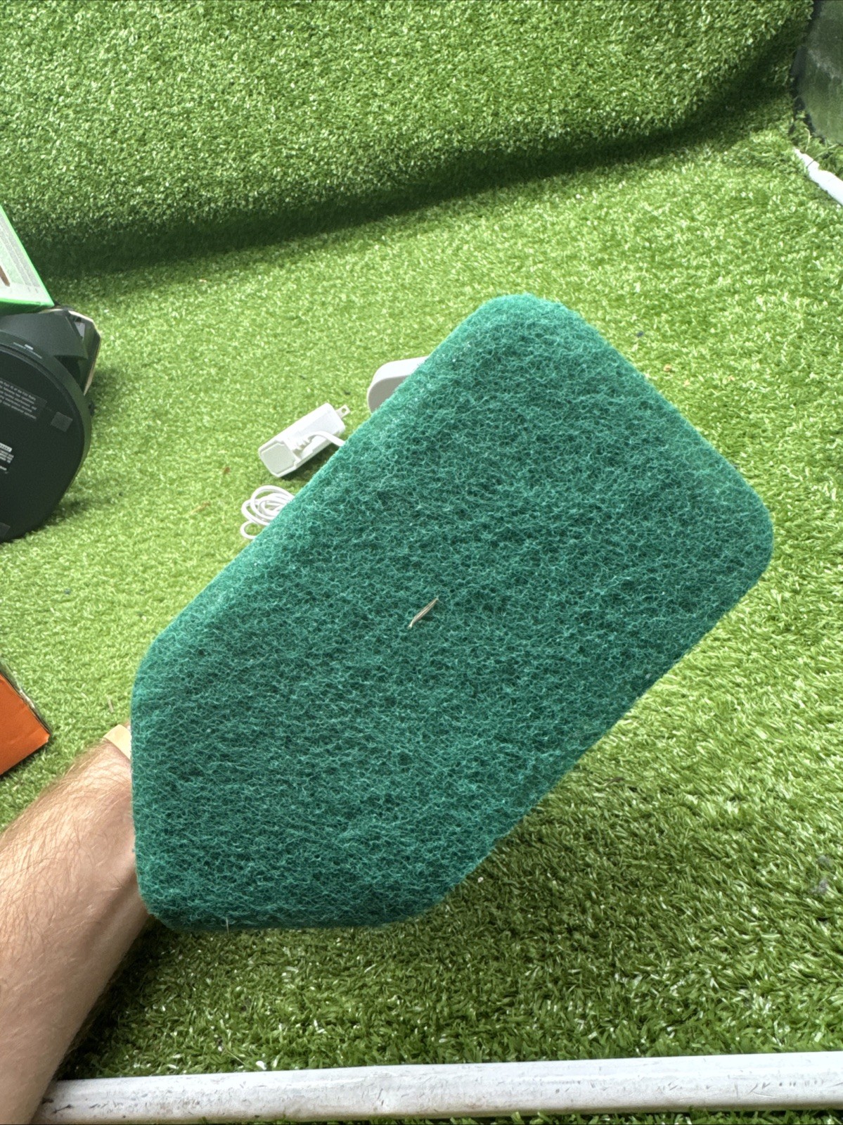 Black & Decker Scumbuster Pro Rechargeable Powered Scrubber Pro BHPC210. 22