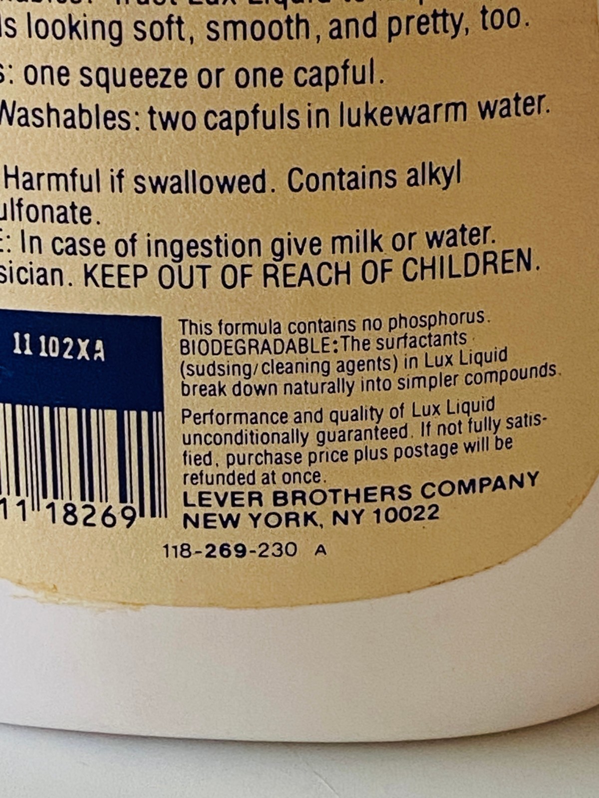 Vintage Lever Bros LUX Mild Dishwashing Liquid 22 oz Late 70s Soap Movie Prop