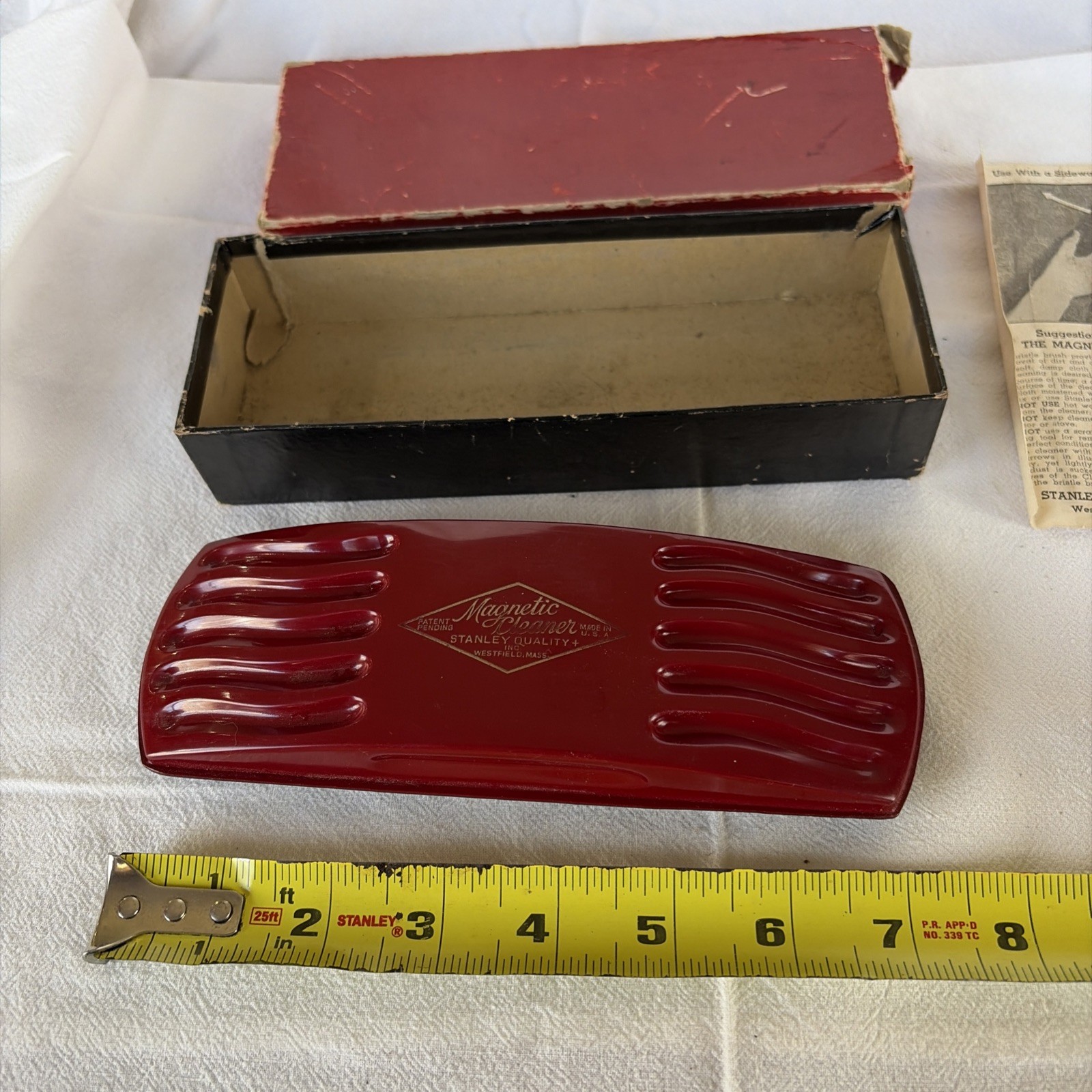 1950s STANLEY MAGNETIC CLEANER Red Black Bakelite Brush Original Box & Papers