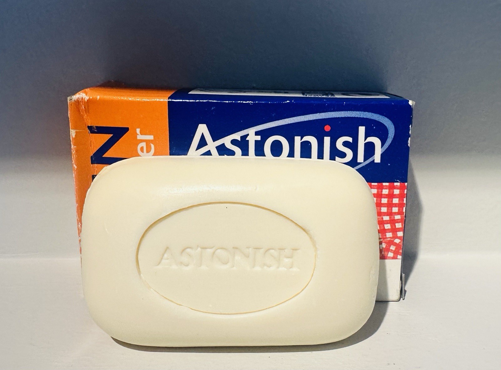 Astonish Stain Remover Bar Clothes Carpet Upholstery Pre Laundry Fabric 75g.