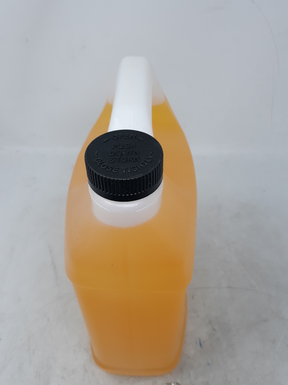 Goo Gone Pro-Power Adhesive Remover 1 Gallon Industrial Citrus Cleaner 770104