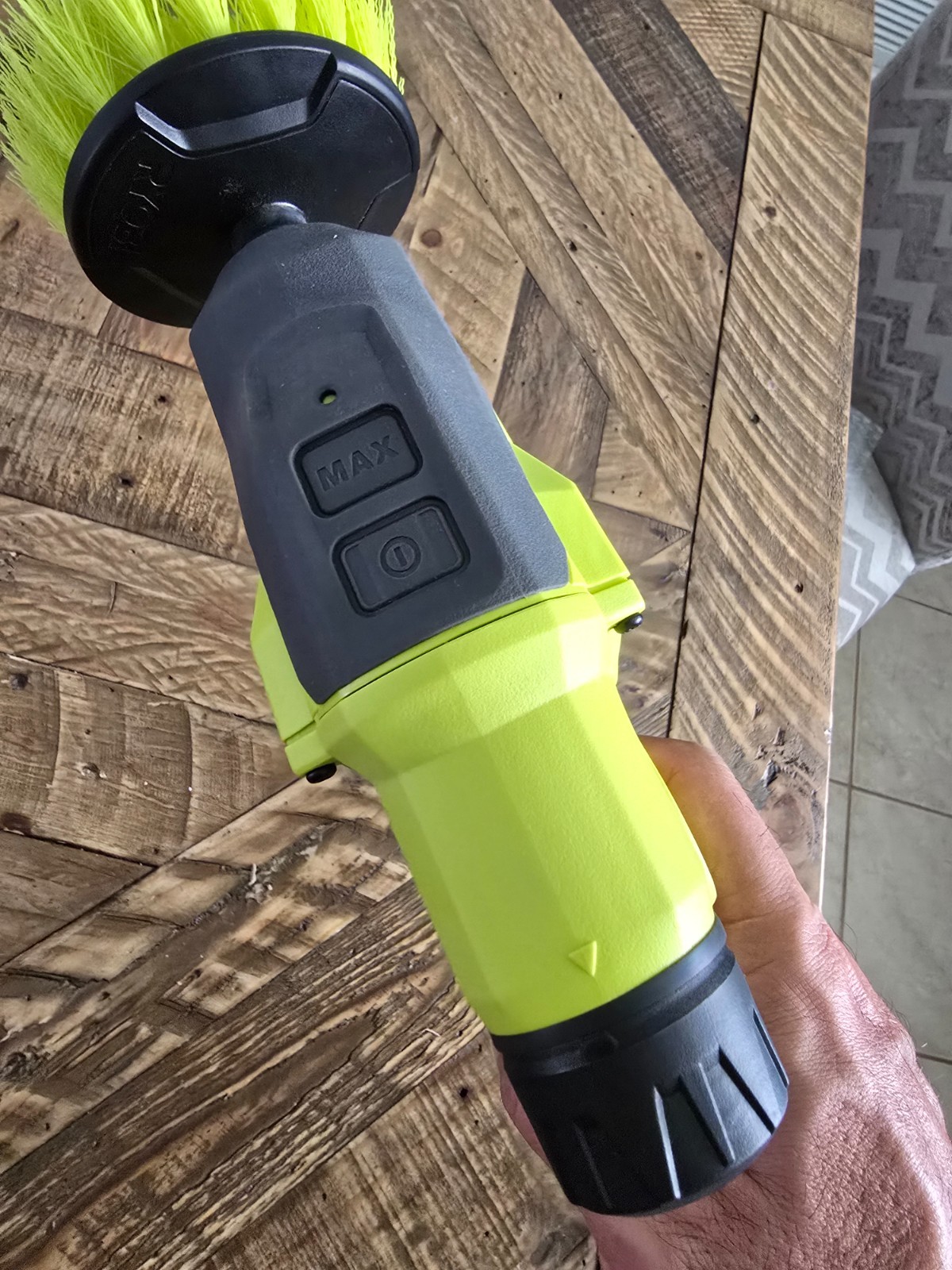 Open-Box! 🔥 RYOBI USB Telescoping Power Scrubber + One Brush (FVG53) TOOL-ONLY