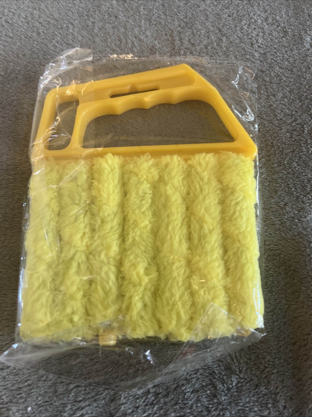 Blinds Cleaning Brush 7-Slot Duster for Window Blinds, Air Vent, Car & Home Dust