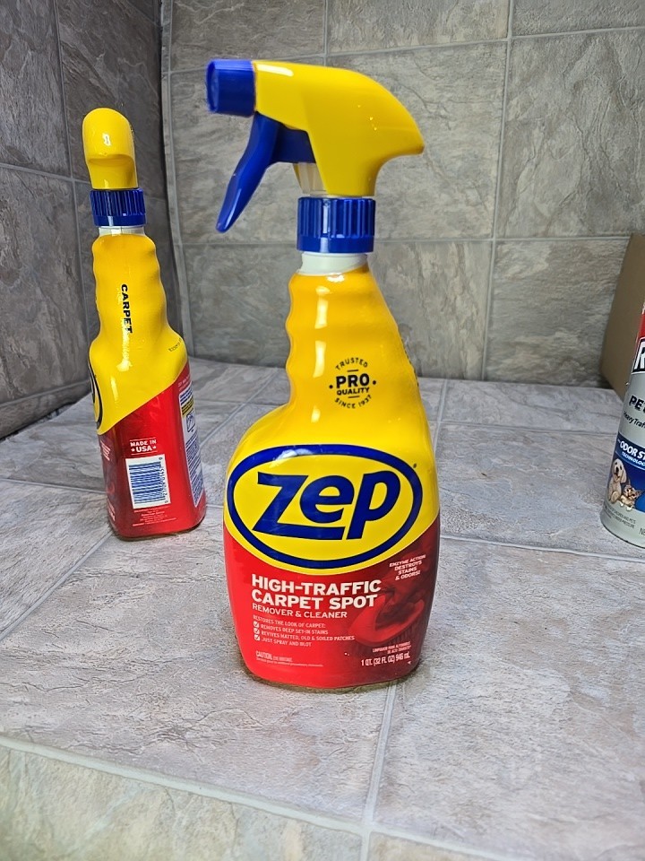 Zep HIGH-TRAFFIC CARPET SPOT Stain Odor Remover and Cleaner 32oz (QTY 2 pack)
