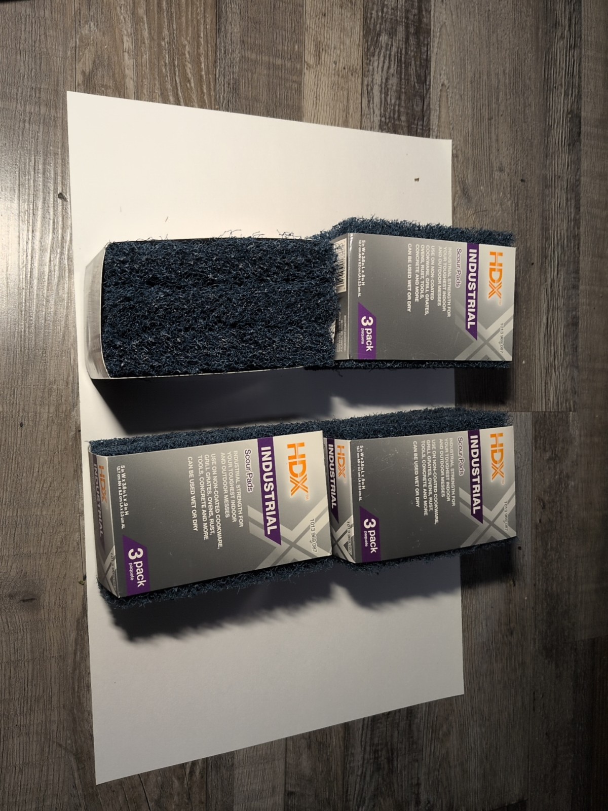 HDX Industrial Strength Scouring Pads 1″ Thick Multi Surface Lot Of 4. Scrubber