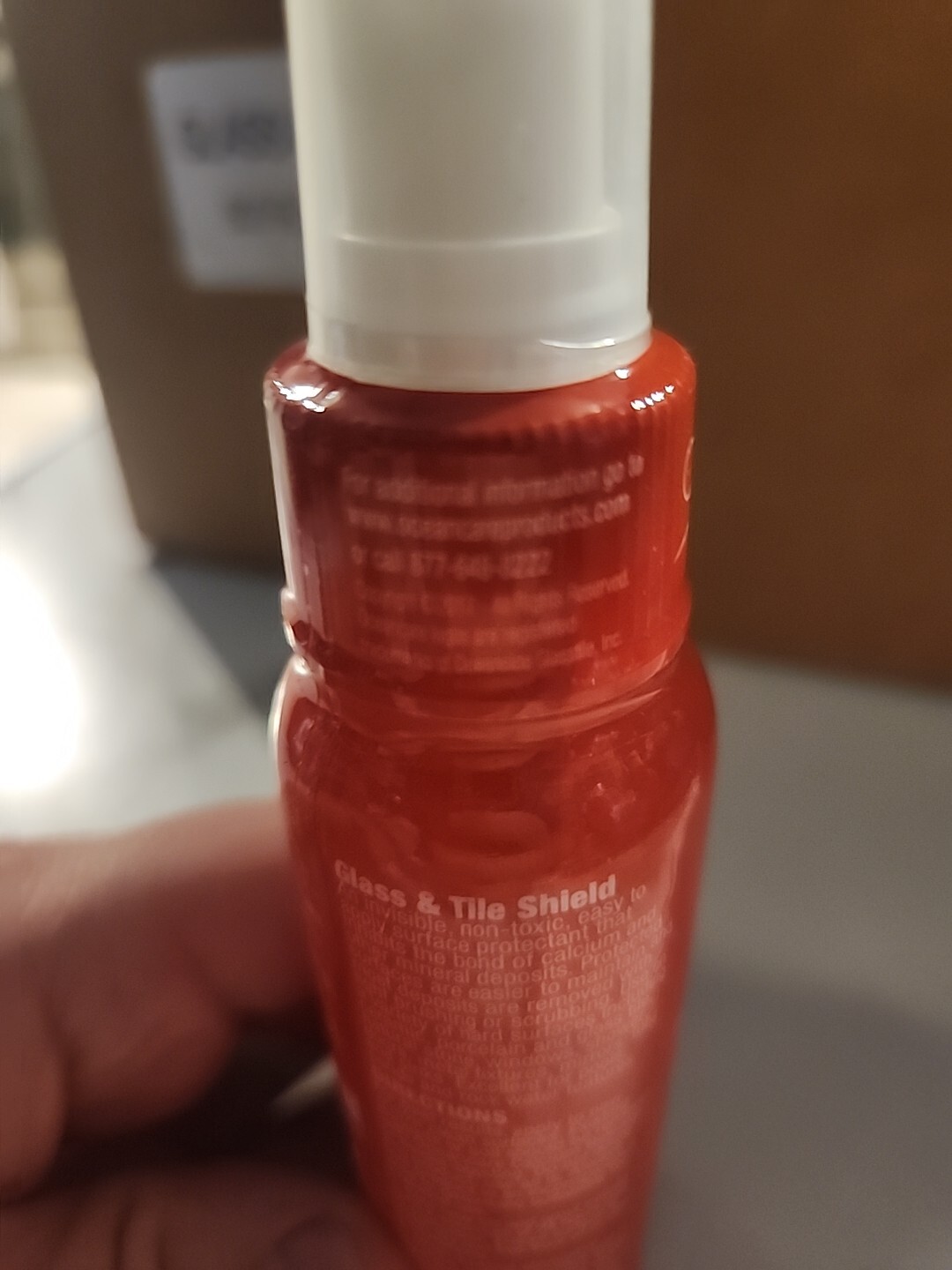 Products Glass & Tile Shield – 3 Fl Oz Spray for Effortless Maintenance