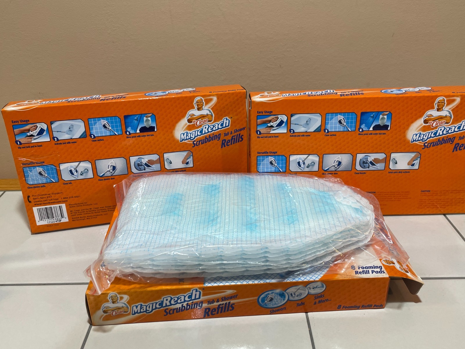 Mr. Clean Magic Reach Scrubbing Tub Shower Pads Refills 3 BOXES OF 8 / 24 TOTAL