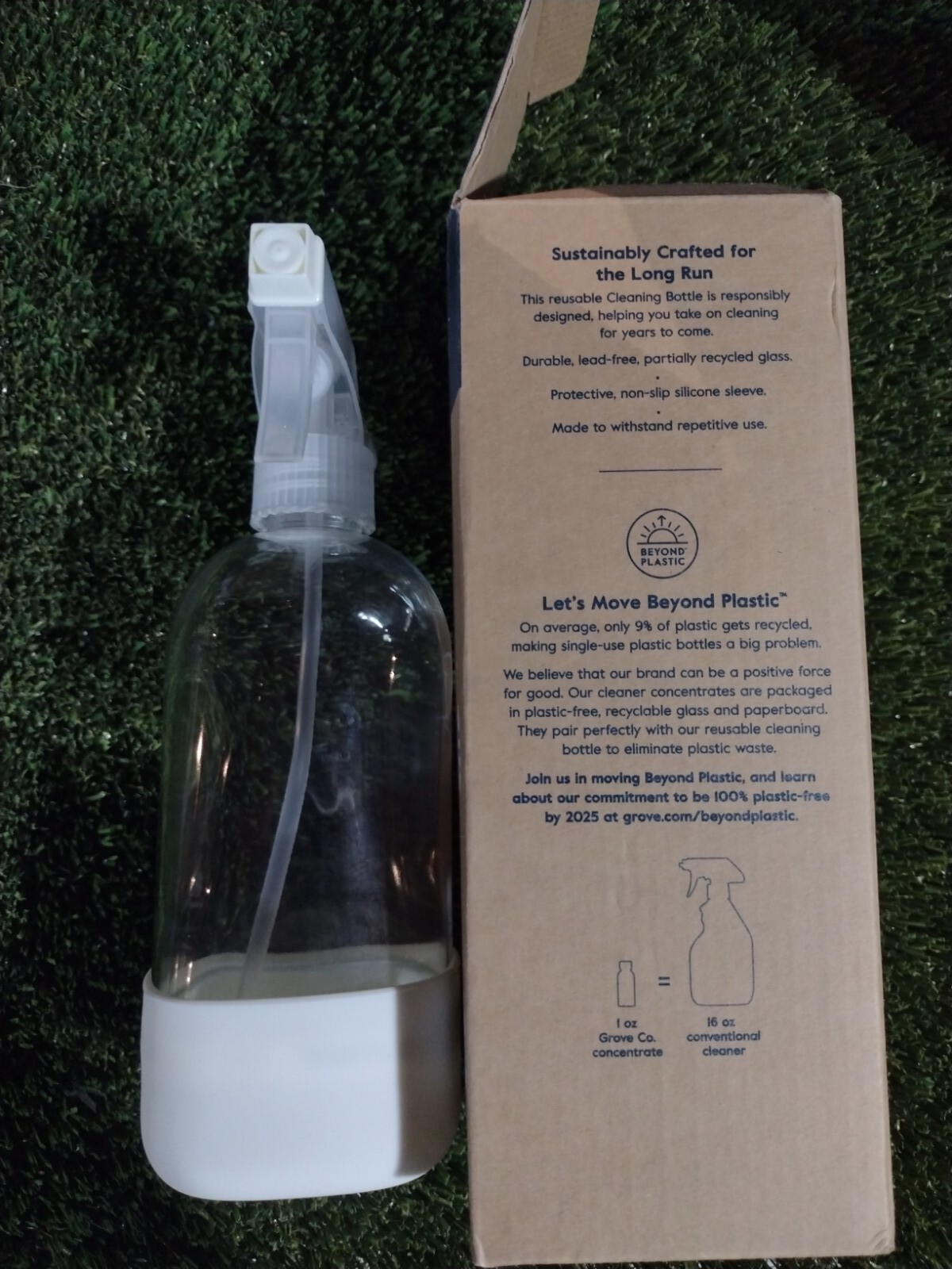 Grove Co Reusable Cleaning Glass Spray Bottle White Silicone Sleeve