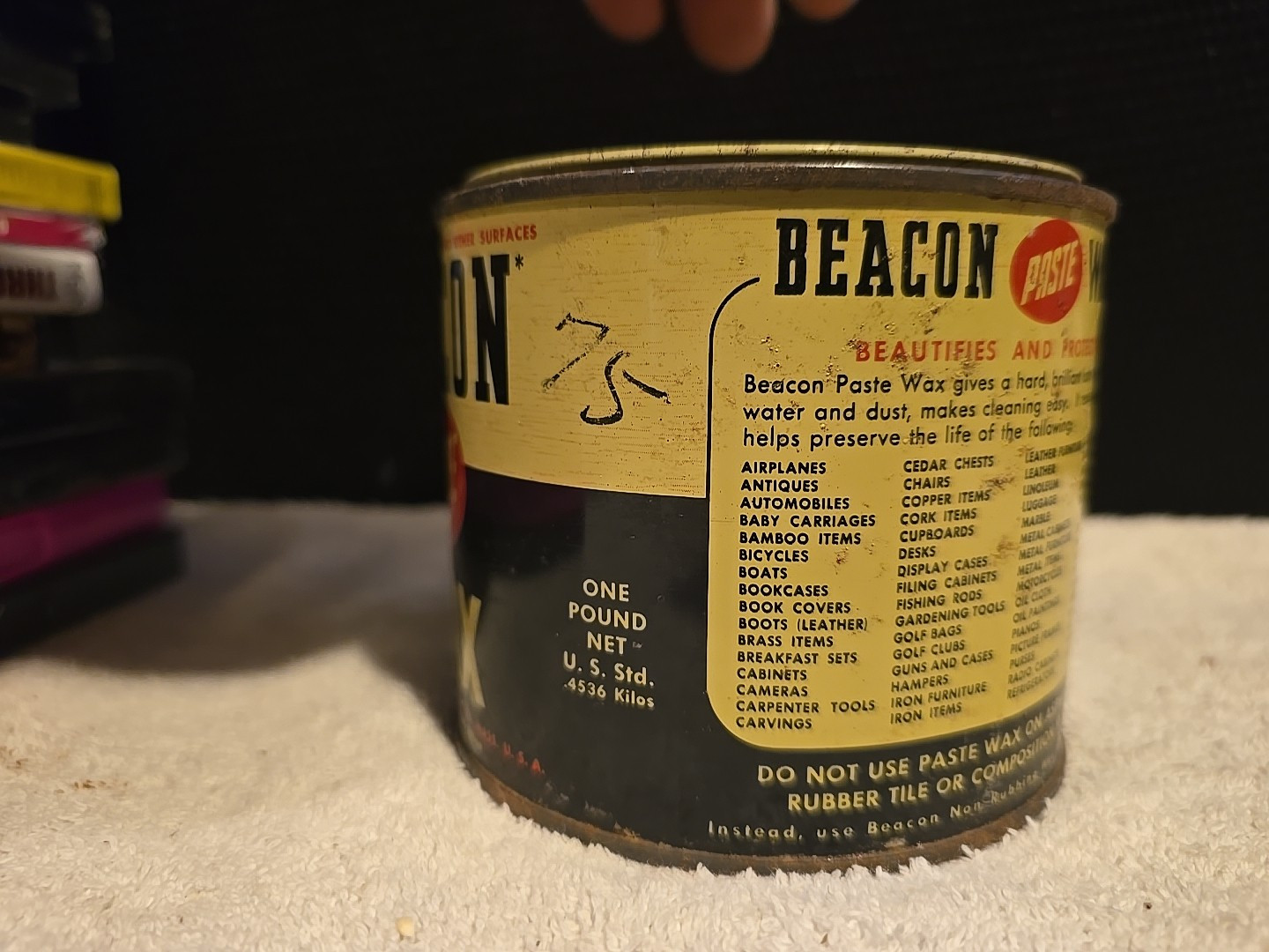 BEACON Paste Wax 16 oz Partial Tin THE BEACON CO. Boston 40, Mass. USA 25 % Full