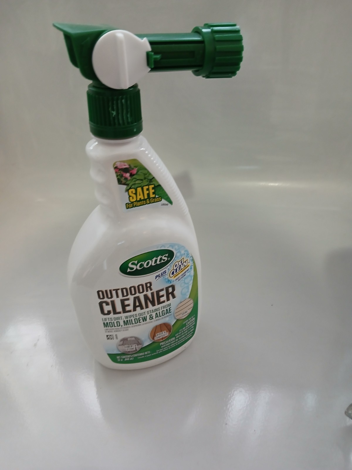 Scott’s Outdoor Cleaner 32 Oz. Lifts Dirt Wipes Cleans & Protects