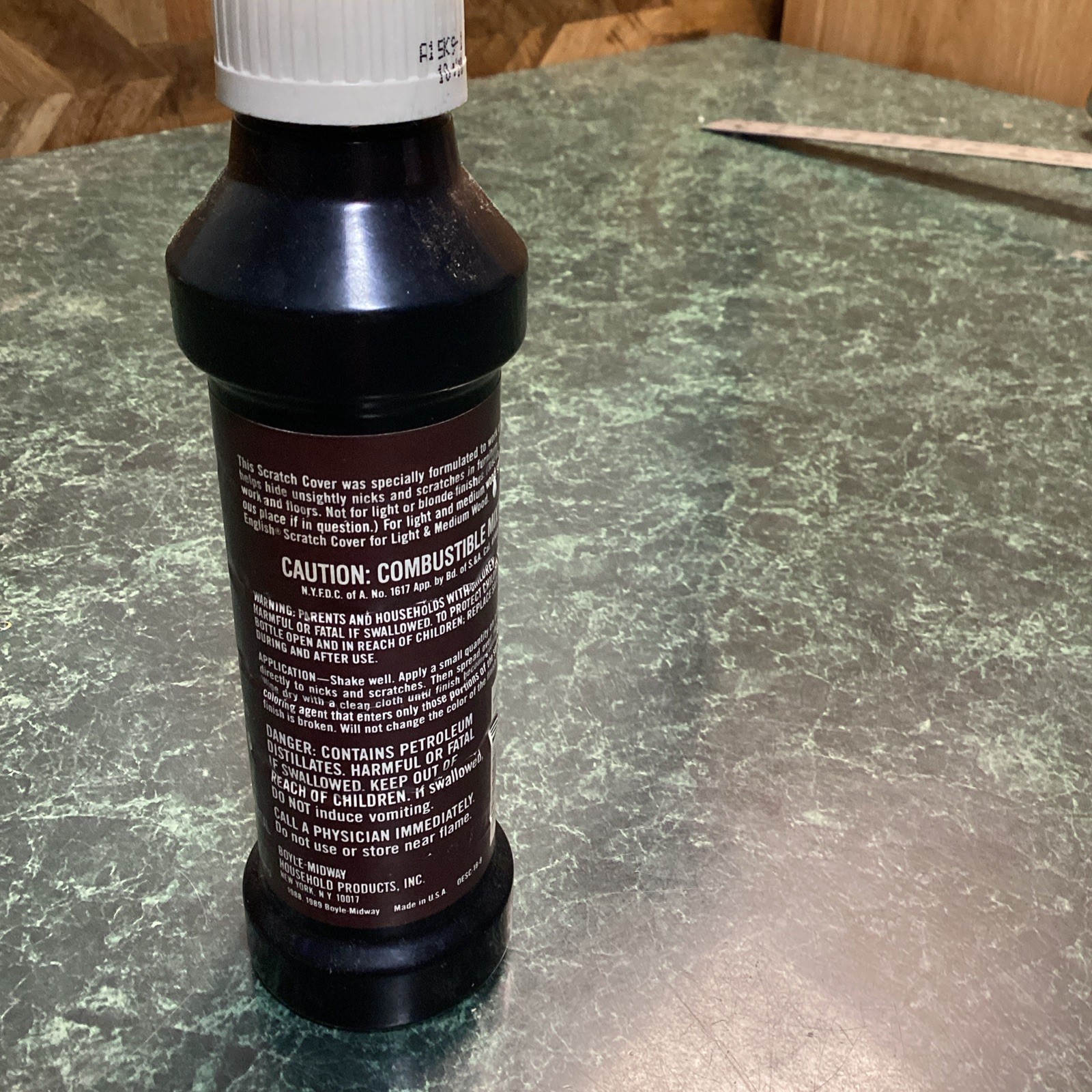 Genuine Old English 1989 Scratch Cover For Dark Woods – 8oz Bottle, Wood Polish
