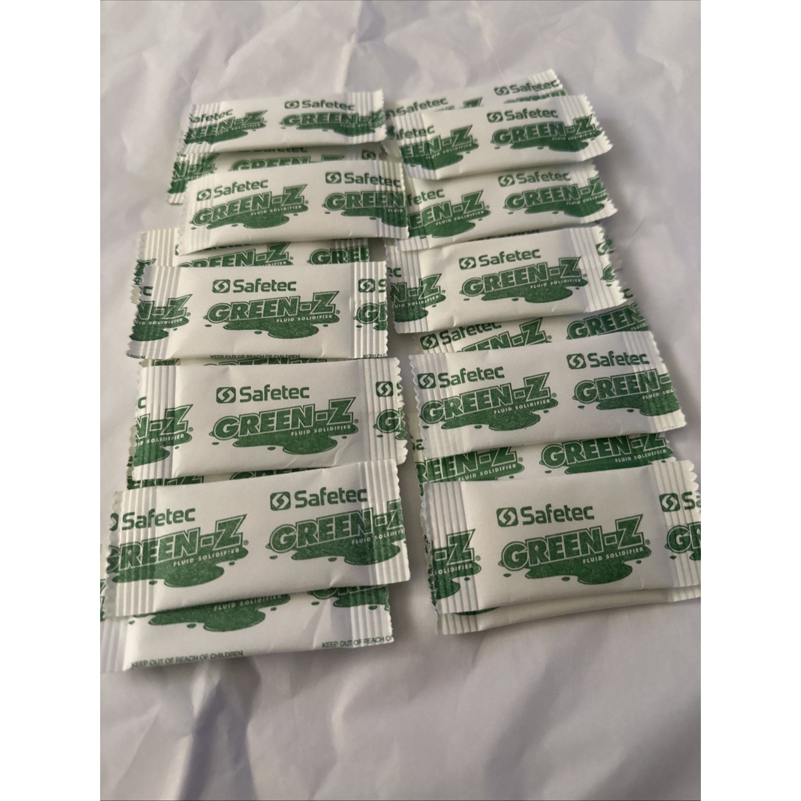 Safetec Green-Z Solidifier Fluids Absorbent Powder 0.14oz 4g. 20 -Packets