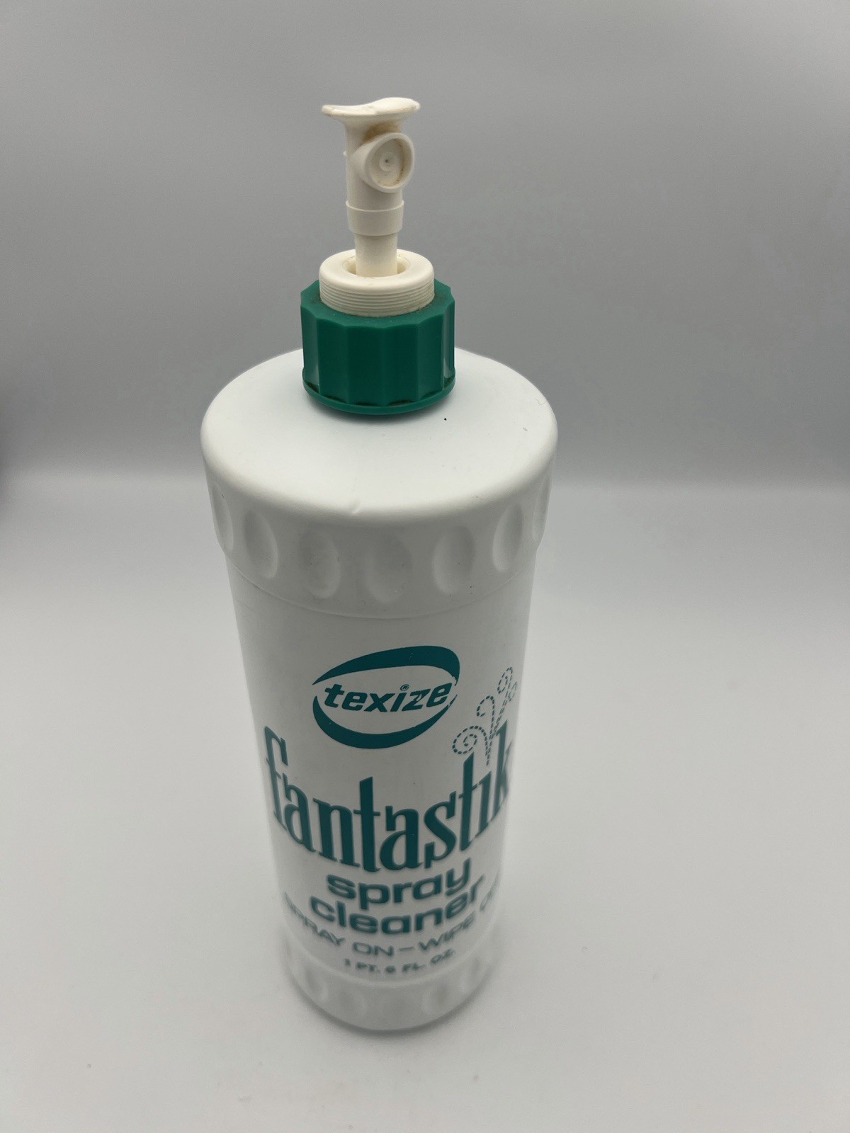 VTG 1967 Fantastik All Purpose Cleaner Spray Bottle 1 Pint Movie TV Prop 60s