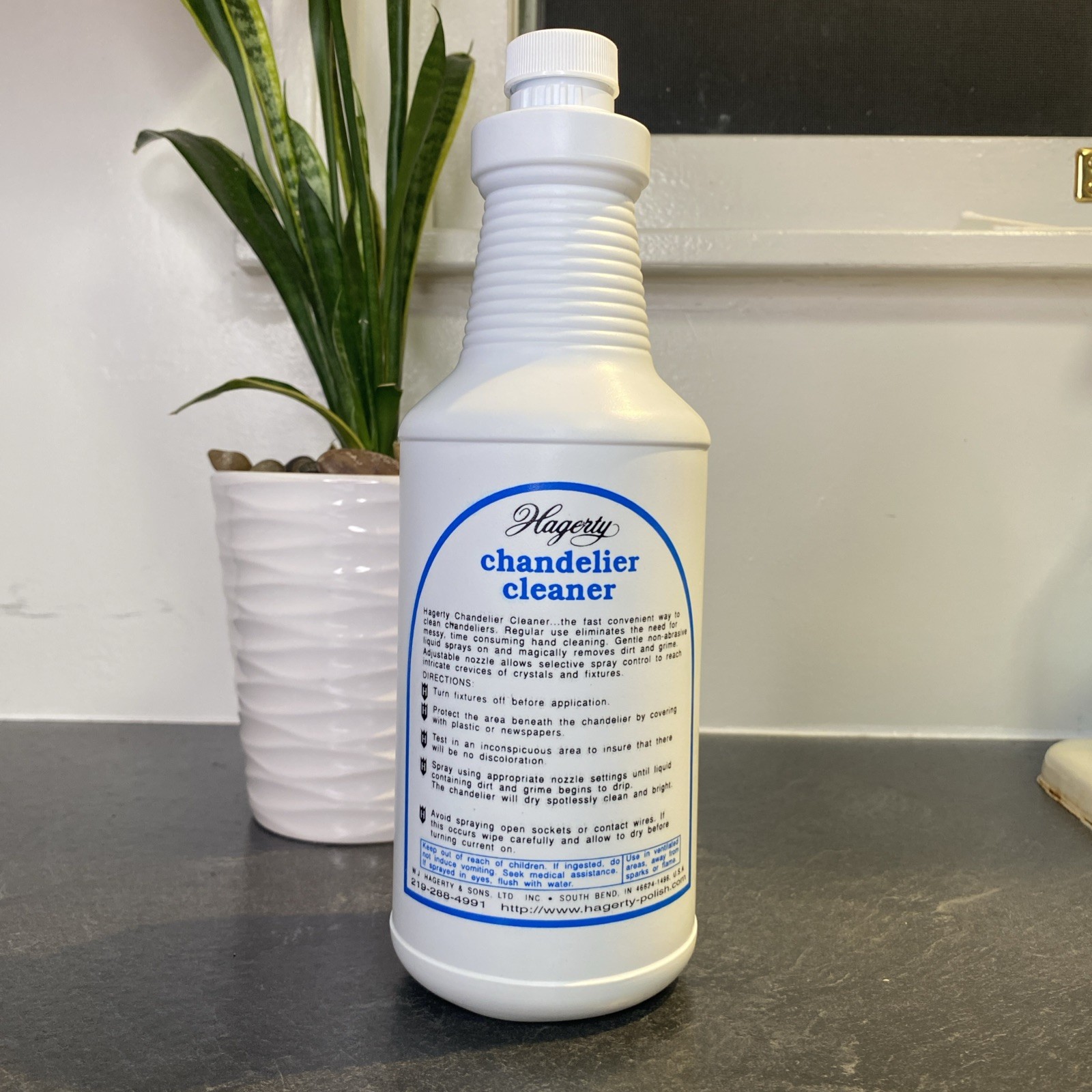 Hagerty 32 Fl. Oz. Chandelier Cleaner, No Rinse, No Wipe Formula, Crystal Glass