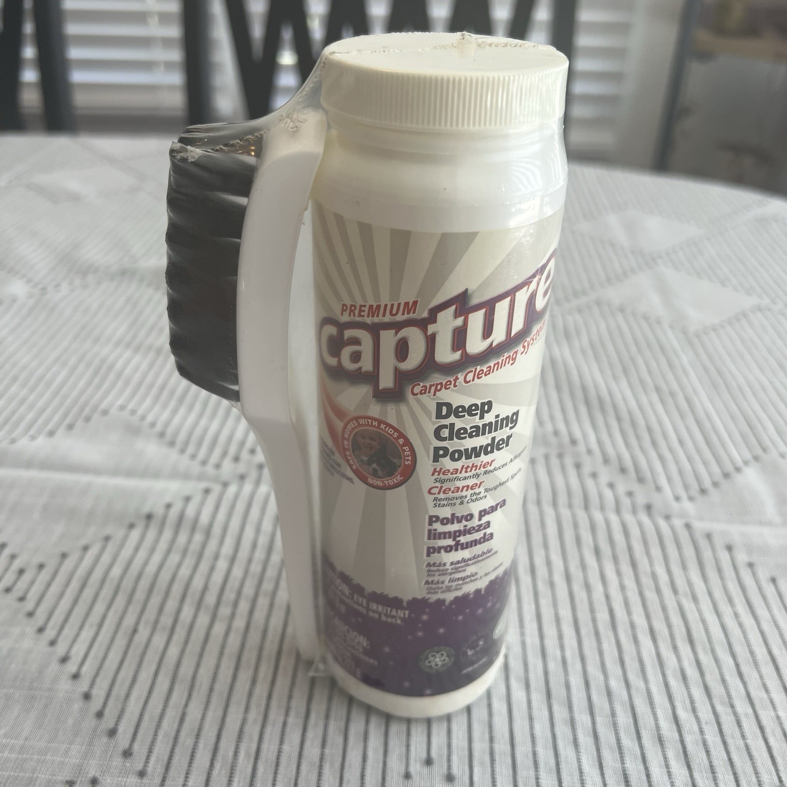 premium Capture Carpet deep cleaning powder W/Brush Made In USA 8oz