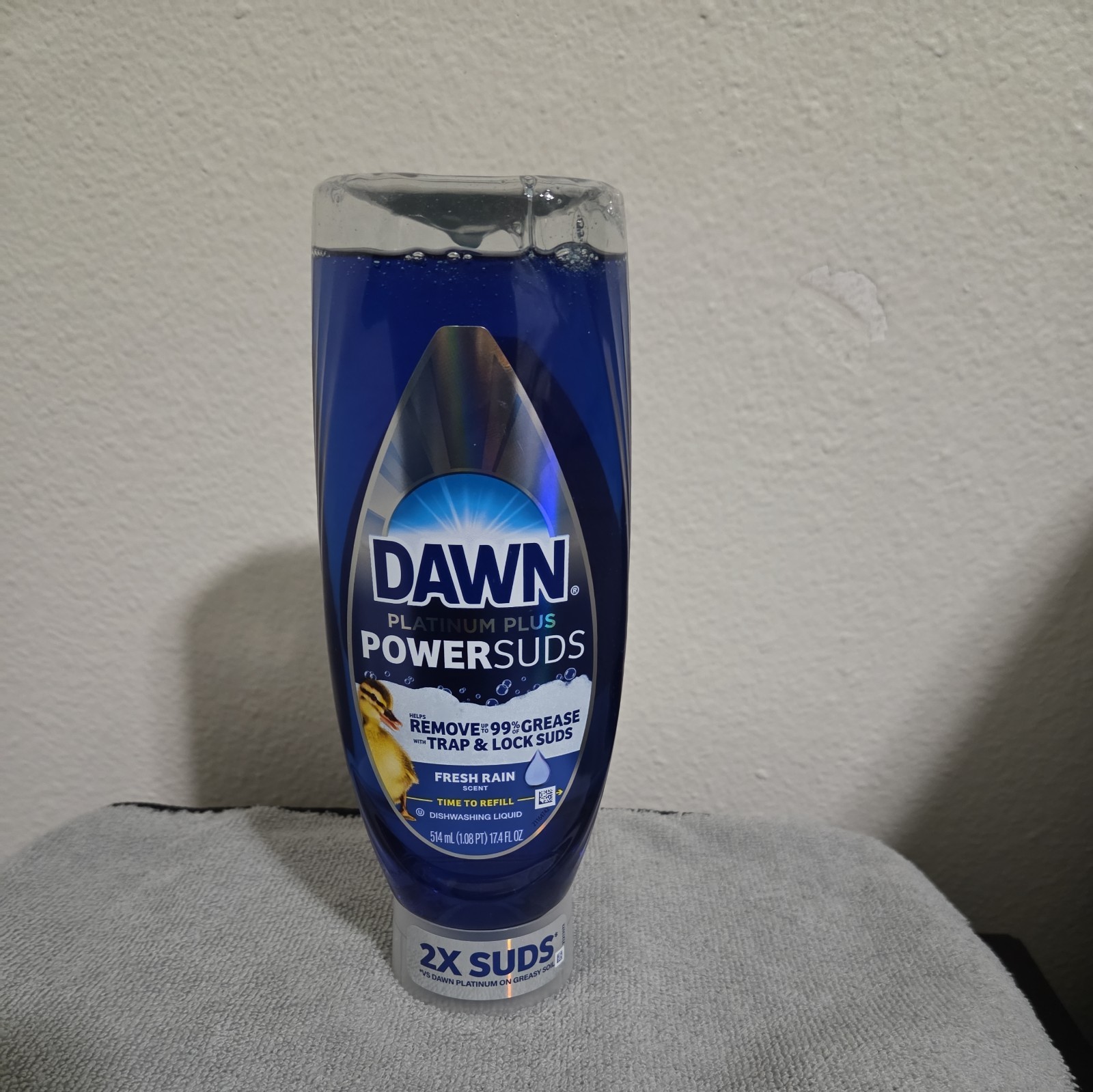 Dawn Platinum Plus PowerSuds Liquid Dish Soap, 17.4 oz. EZ-Squeeze Bottle