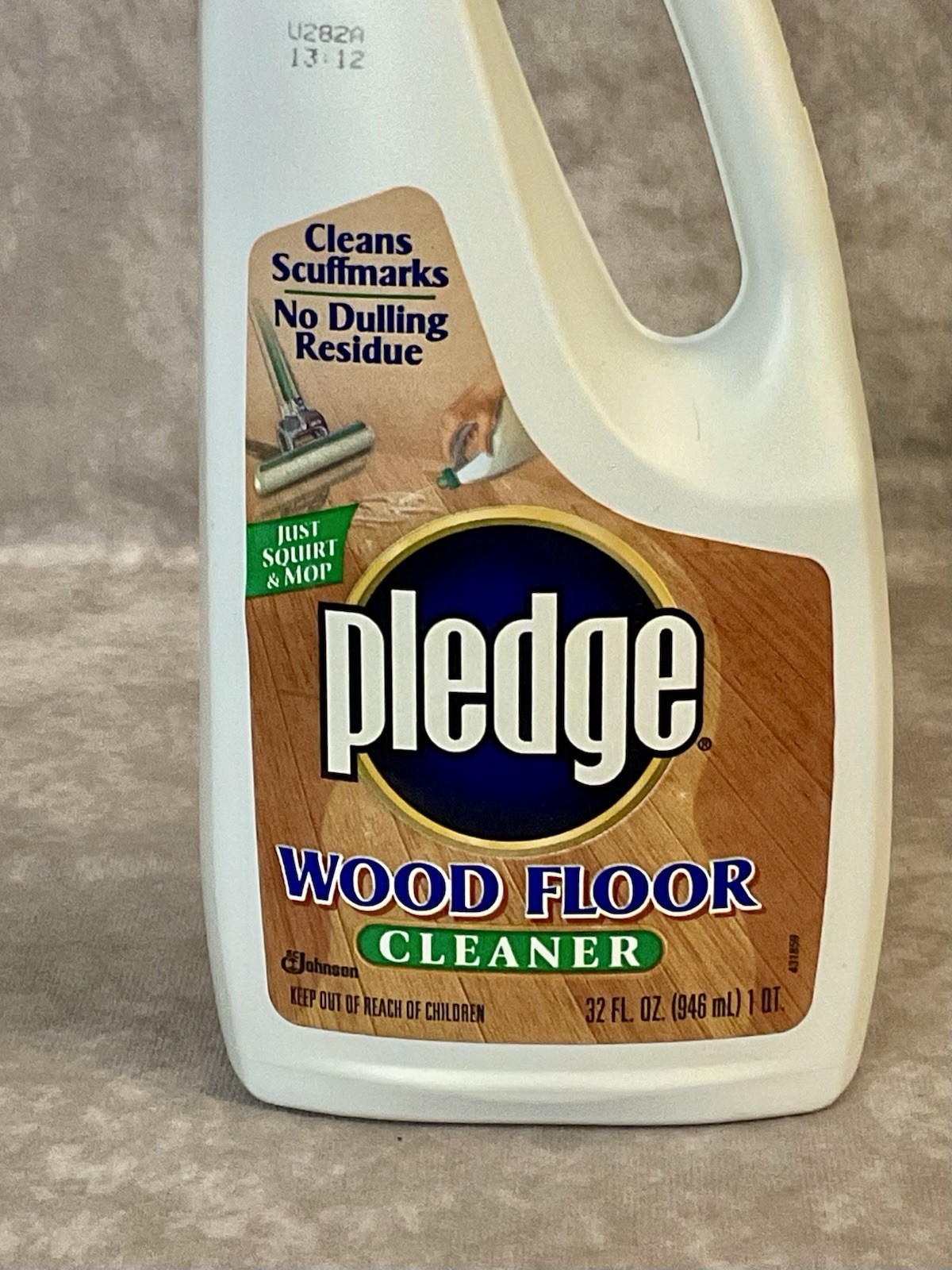 VINTAGE PLEDGE WOOD FLOOR CLEANER 32 FL OZ SC JOHNSON 1998