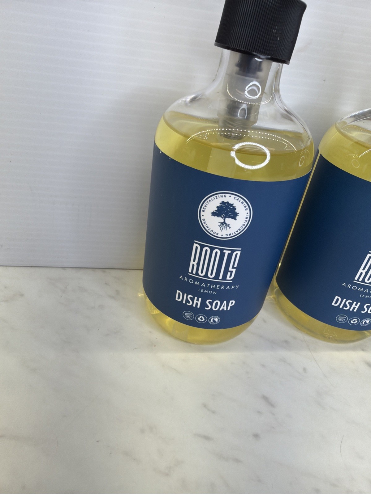 TWO Roots Aromatherapy Lemon Dish Soap 10 Oz 300mL 285876 For Emporium Hotels