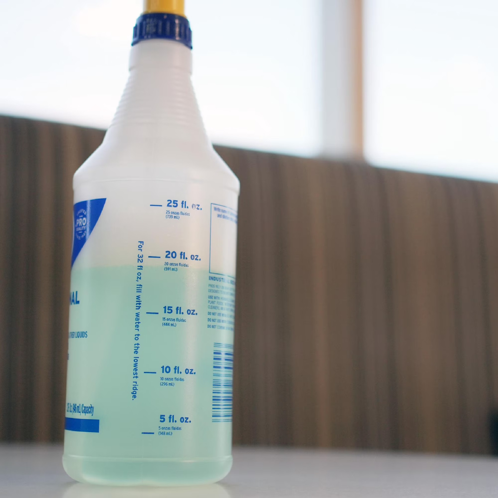 Zep Professional Plastic Spray Bottle, 32 oz, Adjustable Nozzle, Comfort Grip