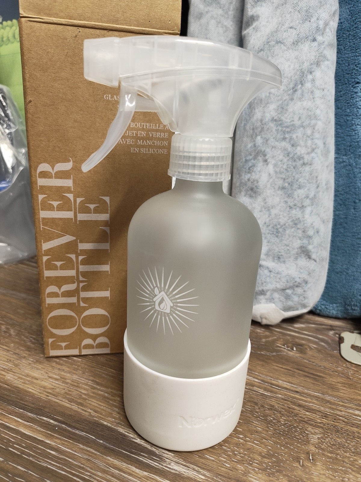 NEW Norwex Forever Bottle Glass Sprayer White Silicone Sleeve Reusable 16oz NIB