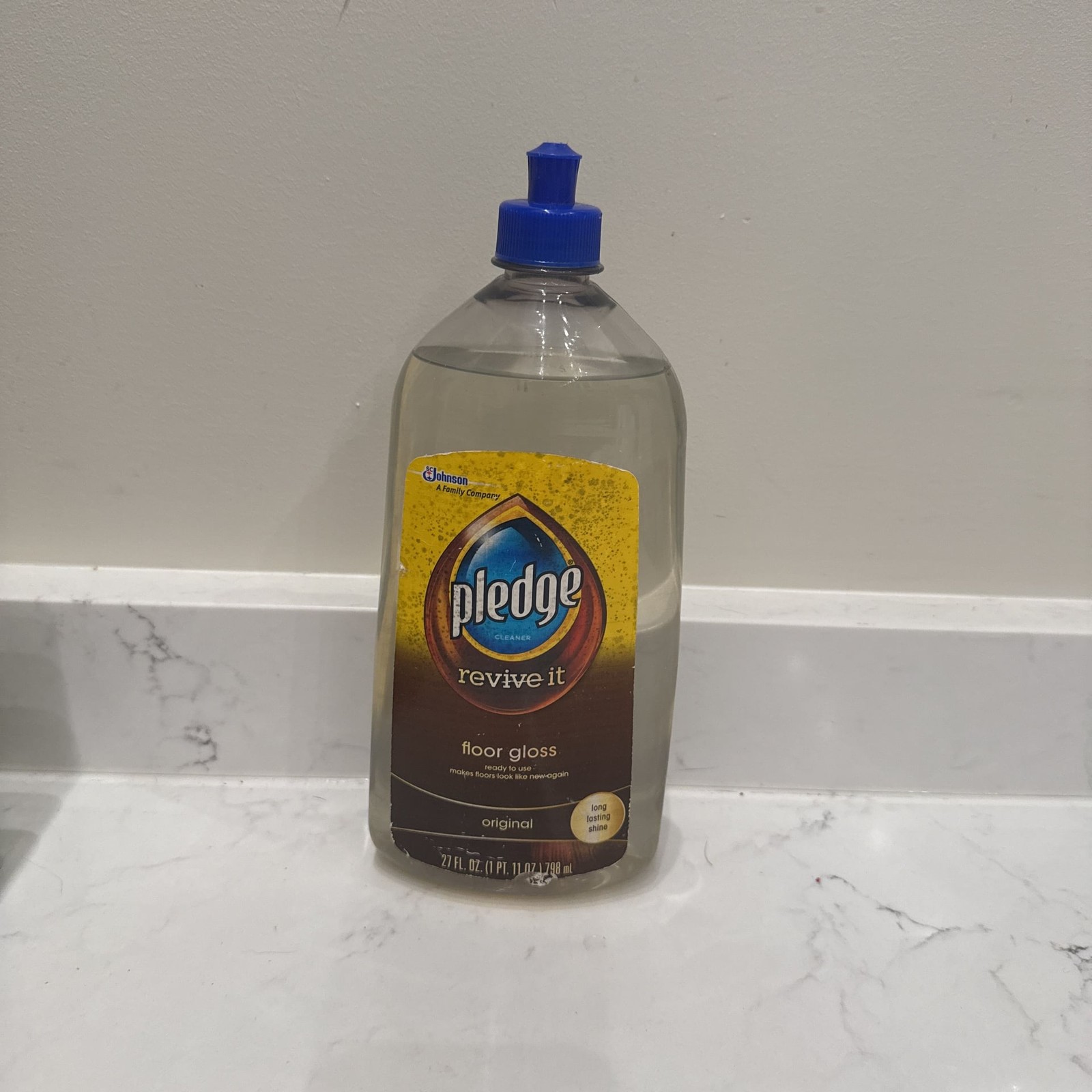 Floor Gloss Liquid, Sealed Wood Protector, Removes Dirt, Pledge