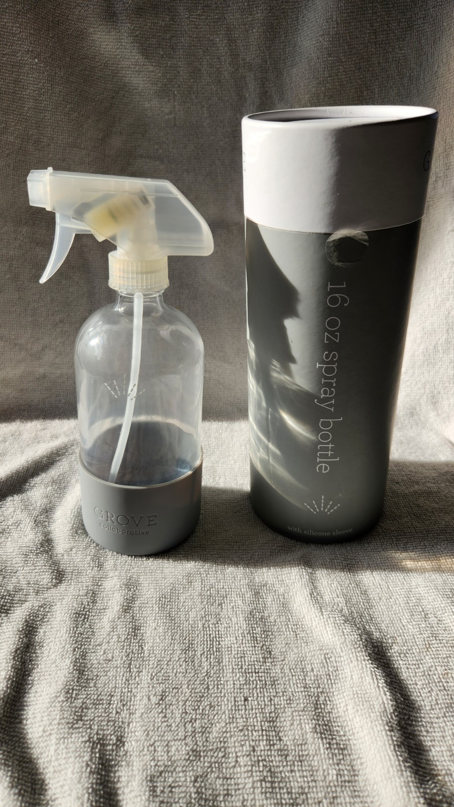 Grove Co Reusable Cleaning Glass Spray Bottle – Frosted Glass – 16 Fl Oz