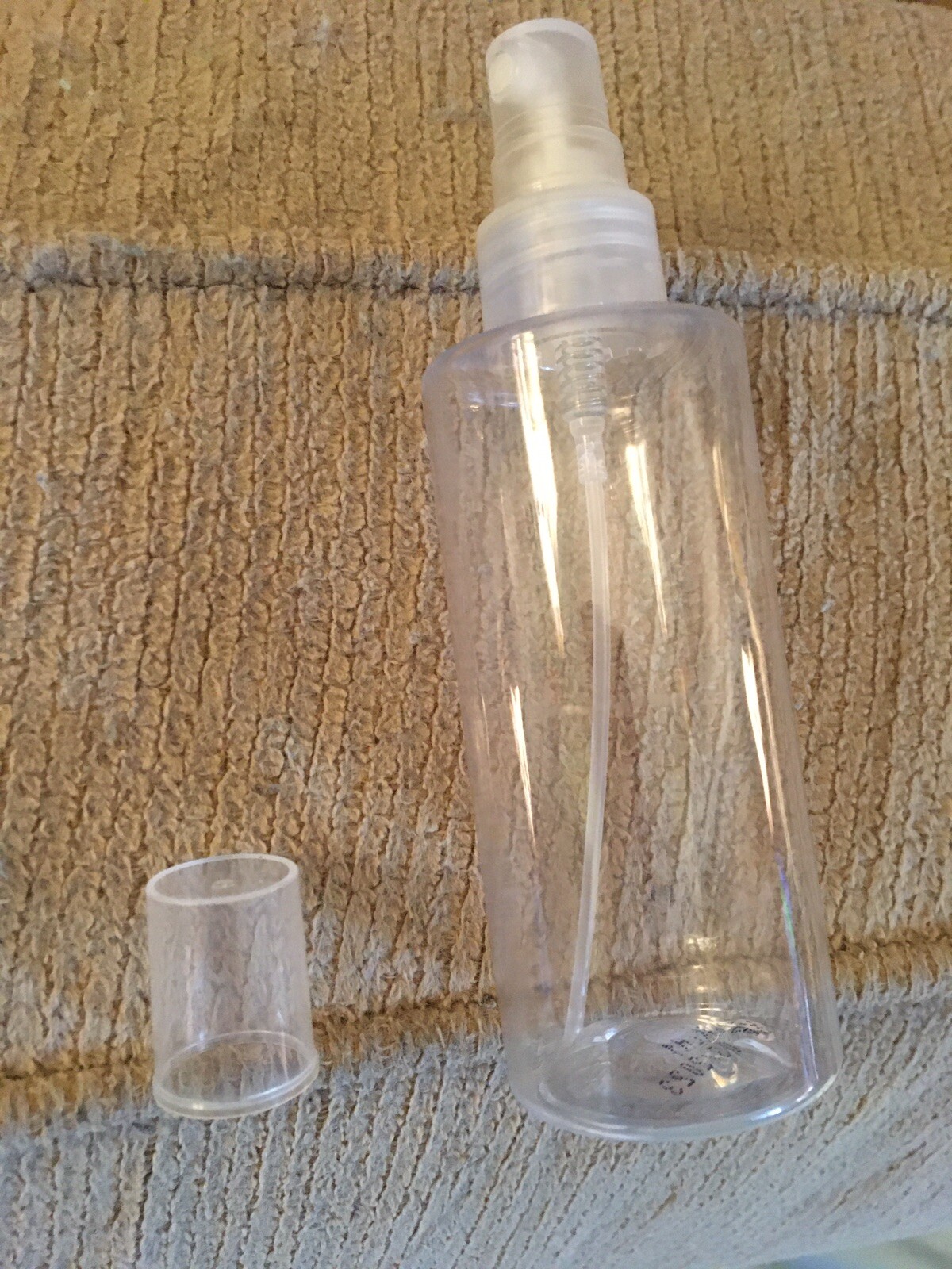 small misting bottle, refillable pump sprayer, Home cleaning & organization tool