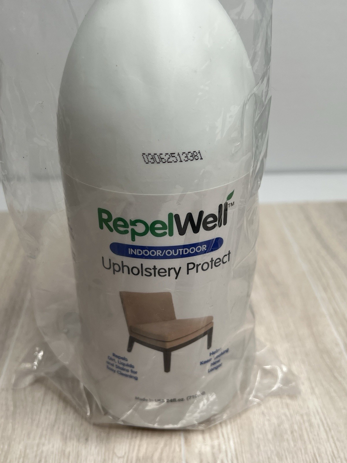 Eco-Friendly Upholstery Protect Stain & Water Repellent Spray 24oz Pet Safe–NEW
