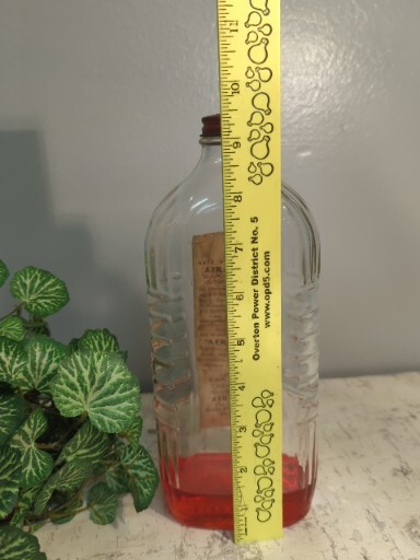 Vintage Mid Century Bottle Of Radiant Fine Furniture Polish Boyle Midway Red