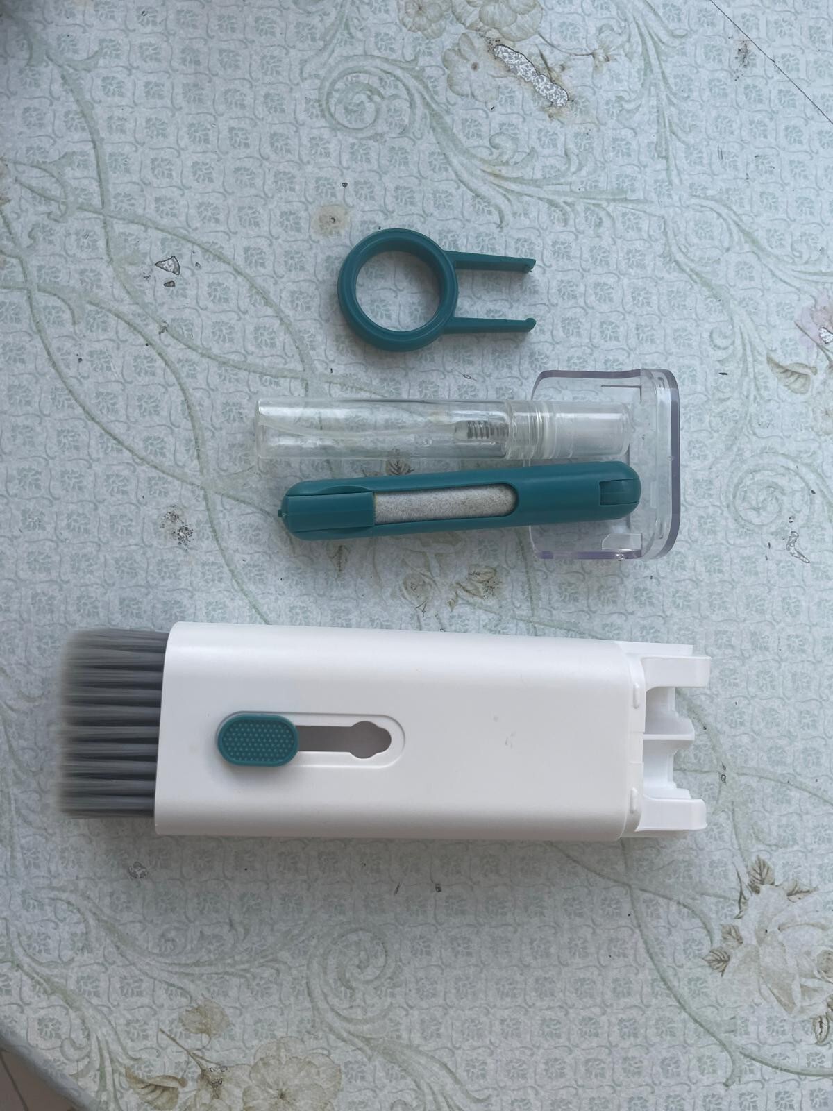 7-in-1 Wireless Earbuds & Keyboard Cleaning Tool