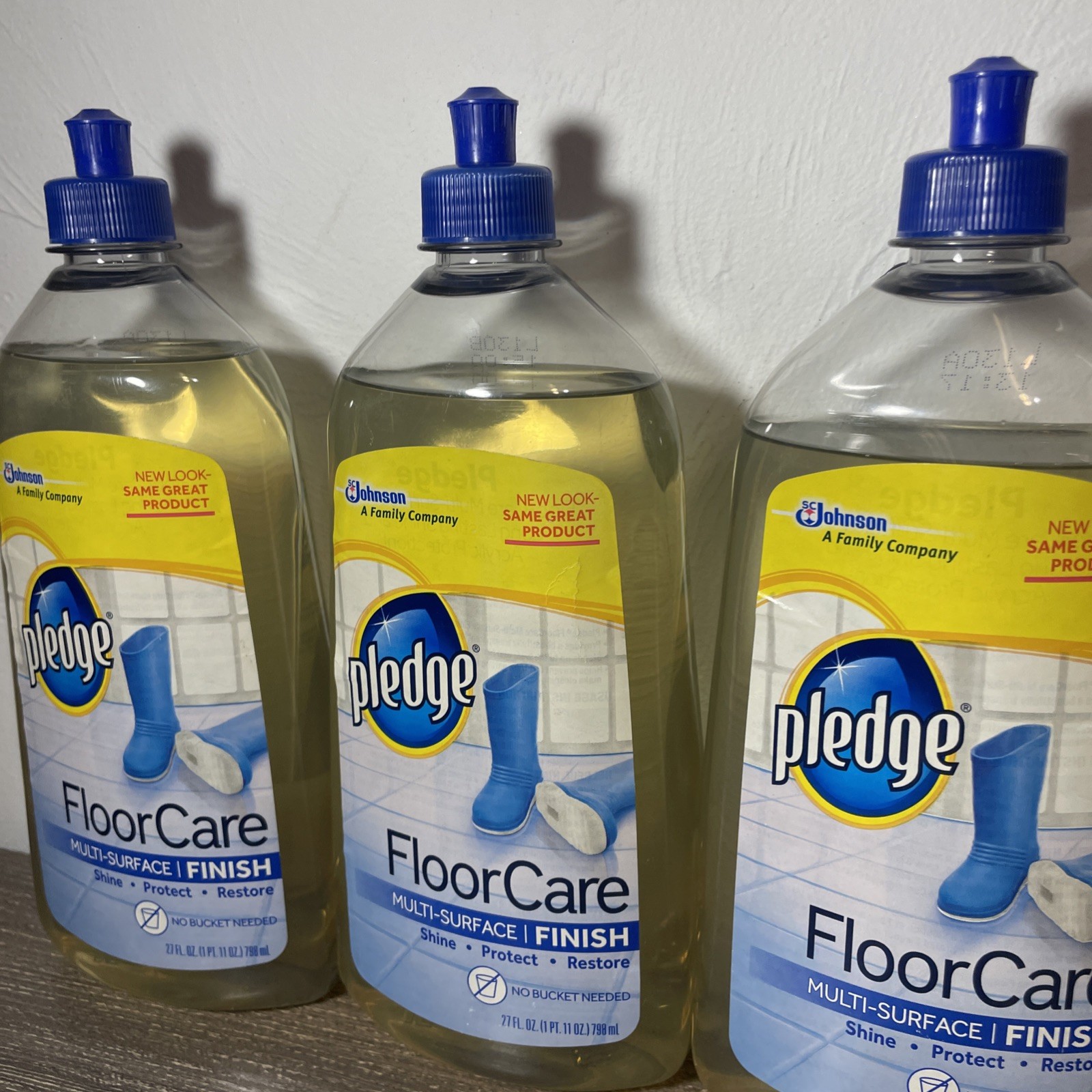 Lot Of 4 PLEDGE Floor Care Multi Surface Finish 27 oz Shine Protect Restore Open