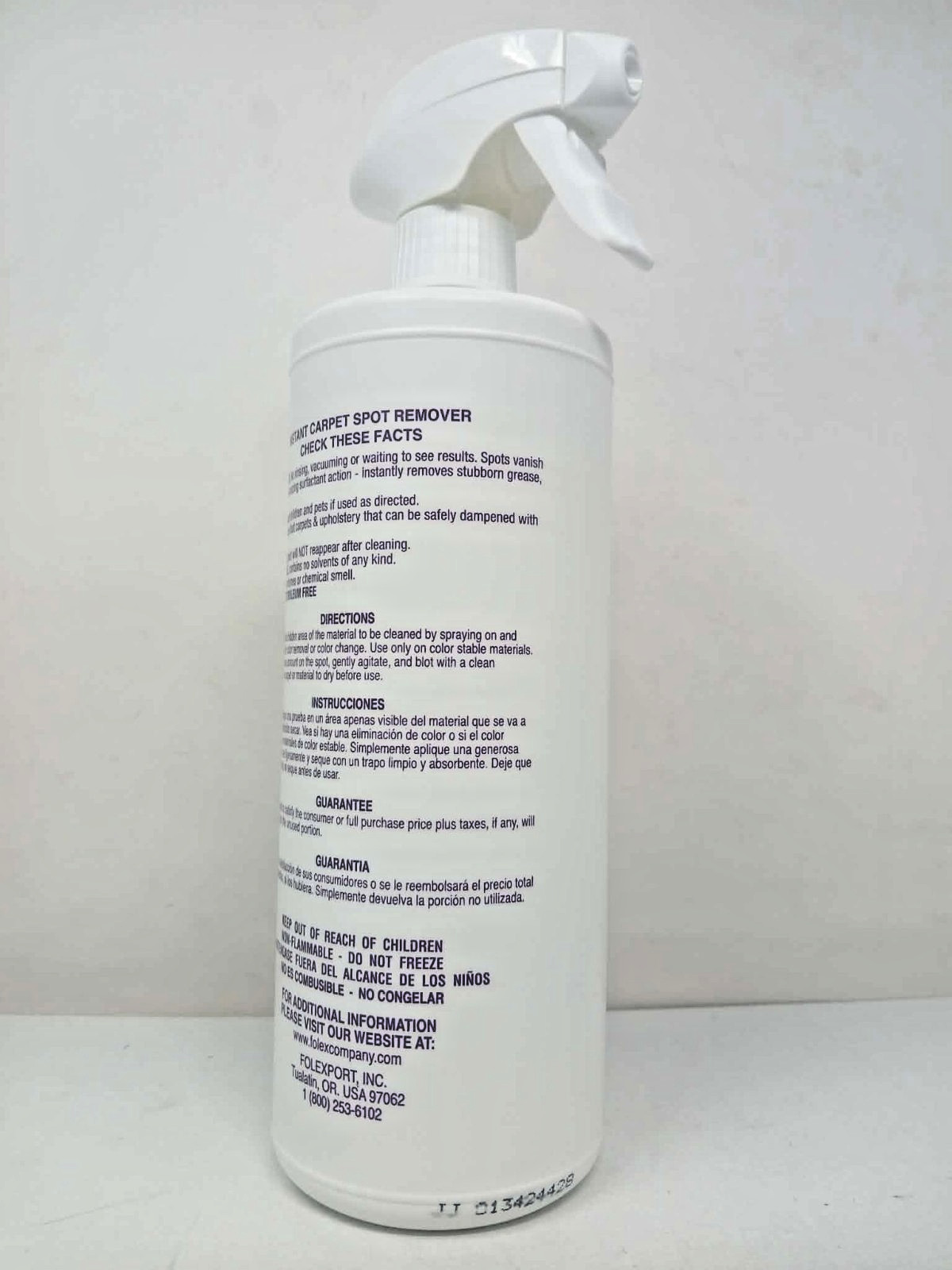 FOLEX Instant Carpet Spot Remover – Removes Grease Ink Wine Coffee Blood – 32 oz